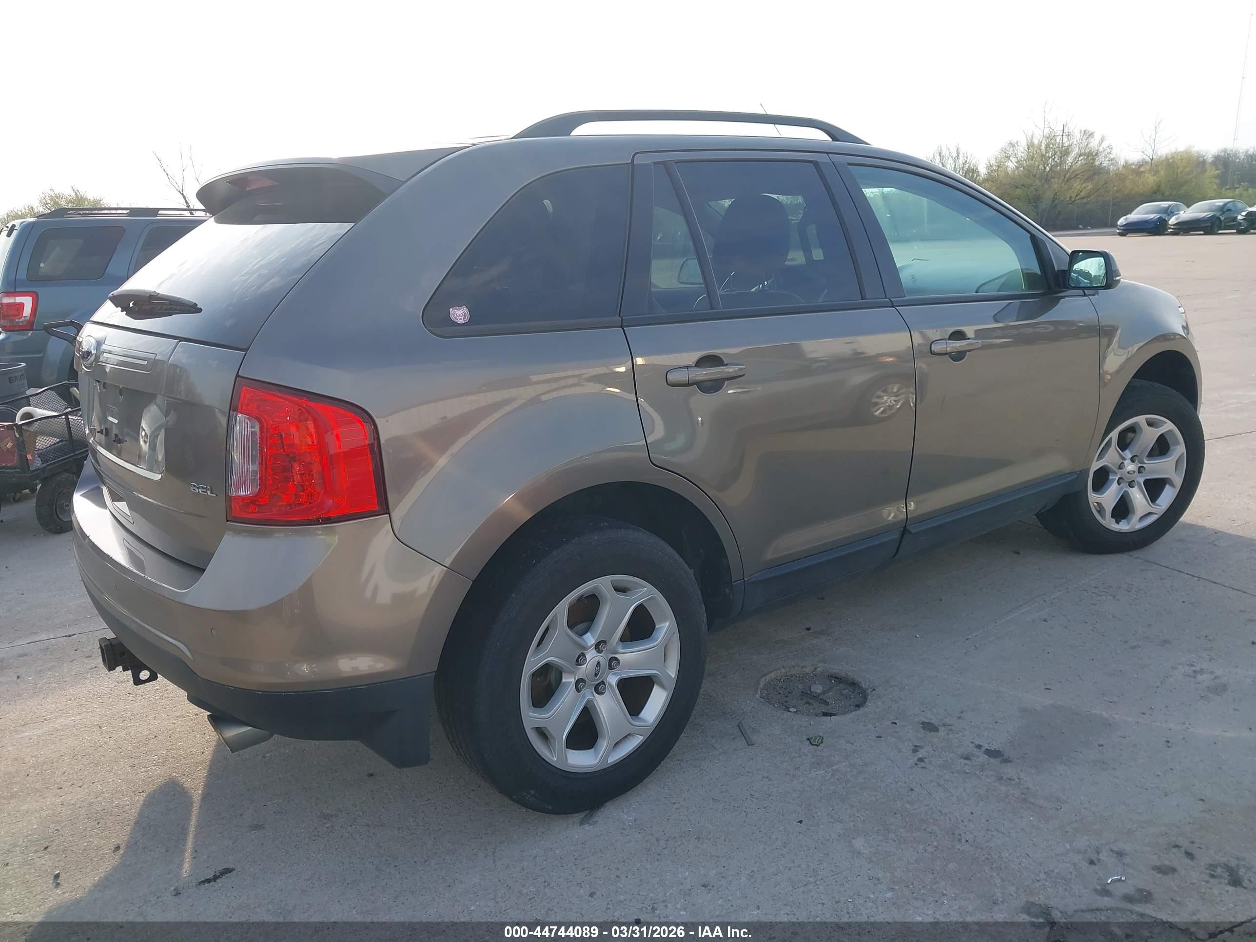 FORD EDGE image 4