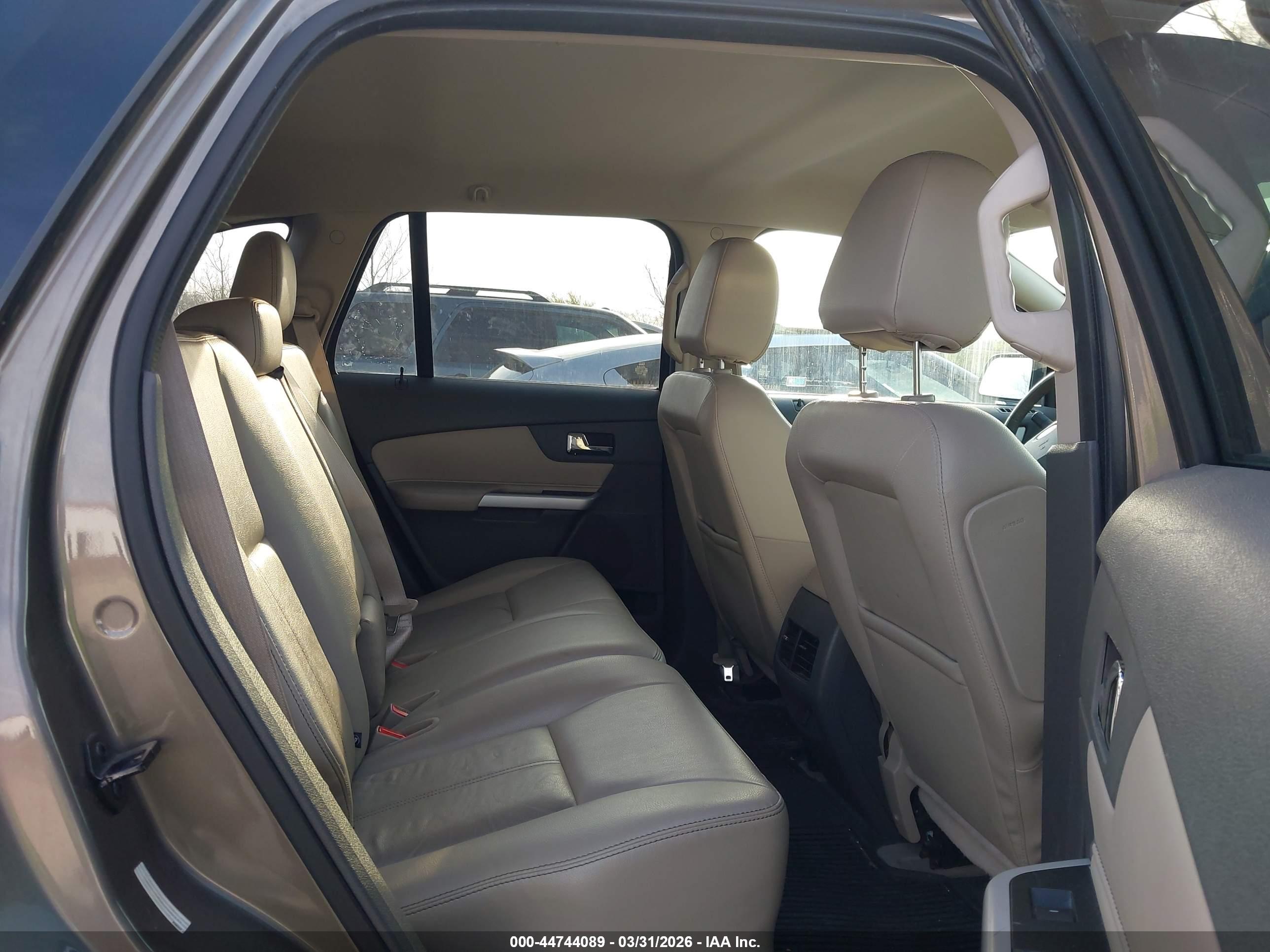 FORD EDGE image 8