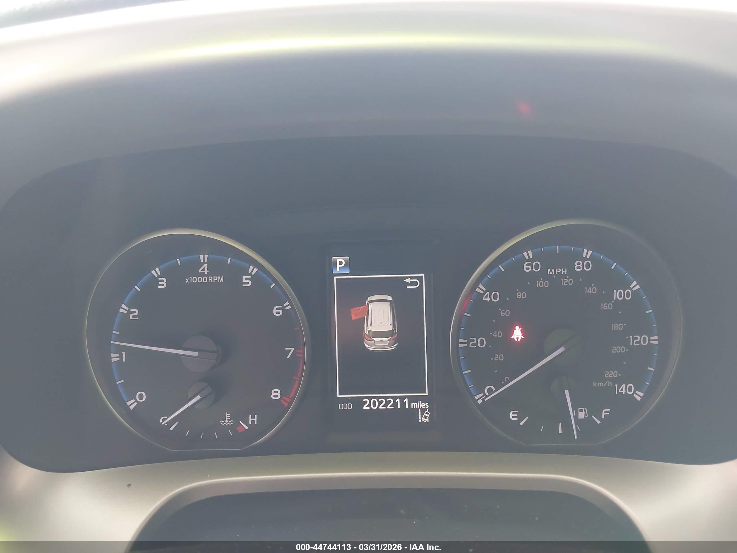 TOYOTA RAV4 image 7