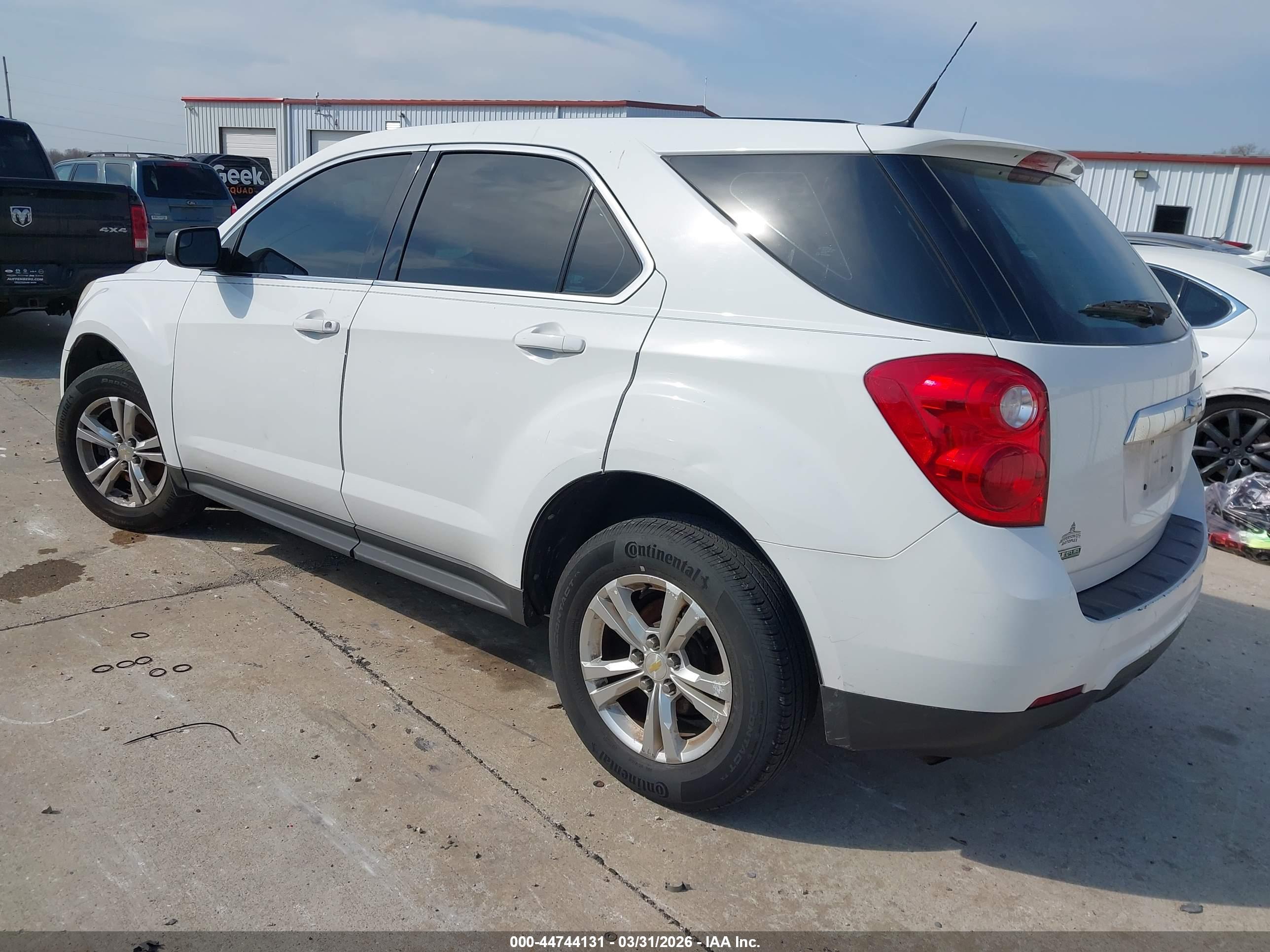 CHEVROLET EQUINOX image 3