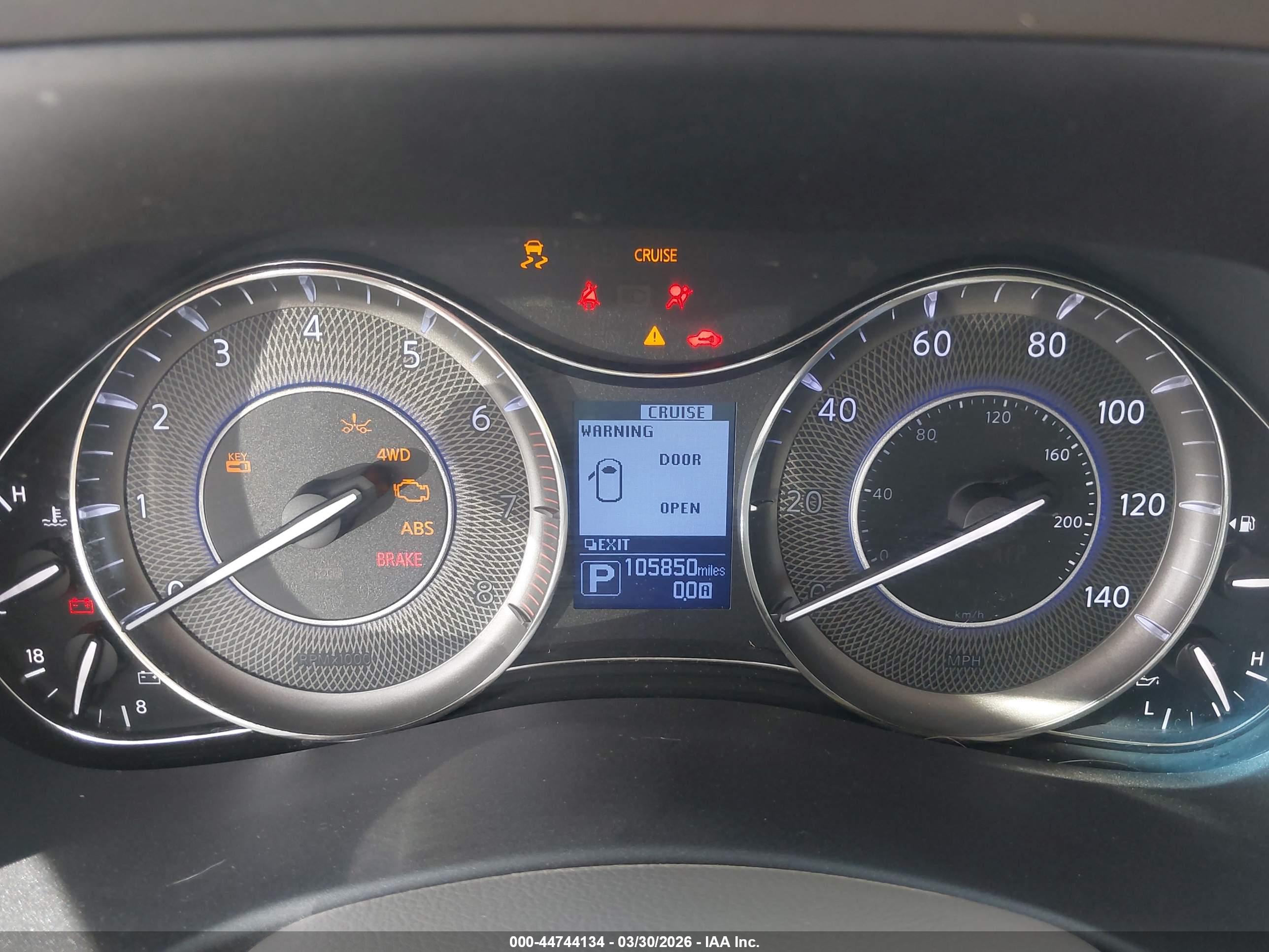 INFINITI QX80 image 7