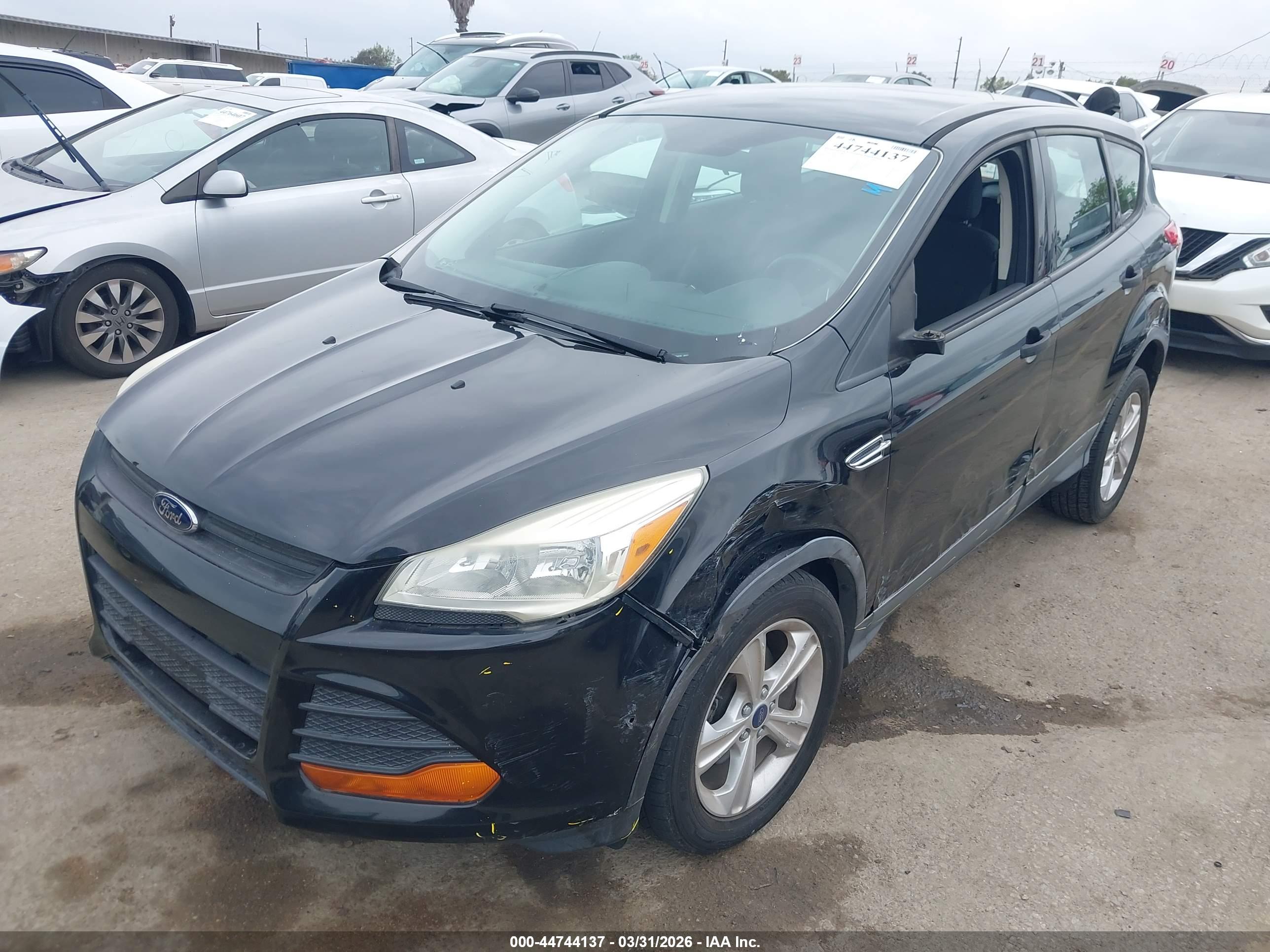 FORD ESCAPE image 2