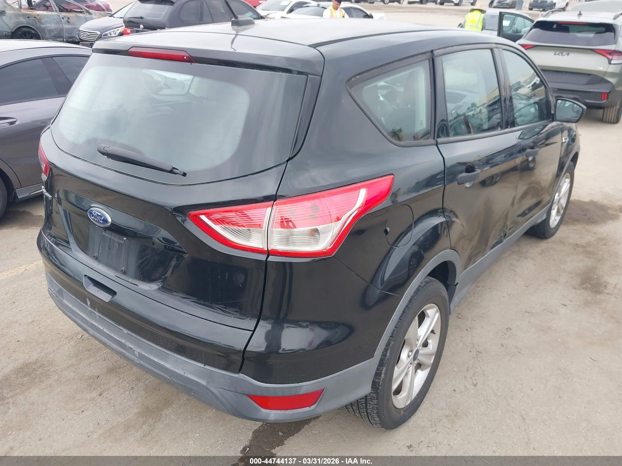 FORD ESCAPE image 4