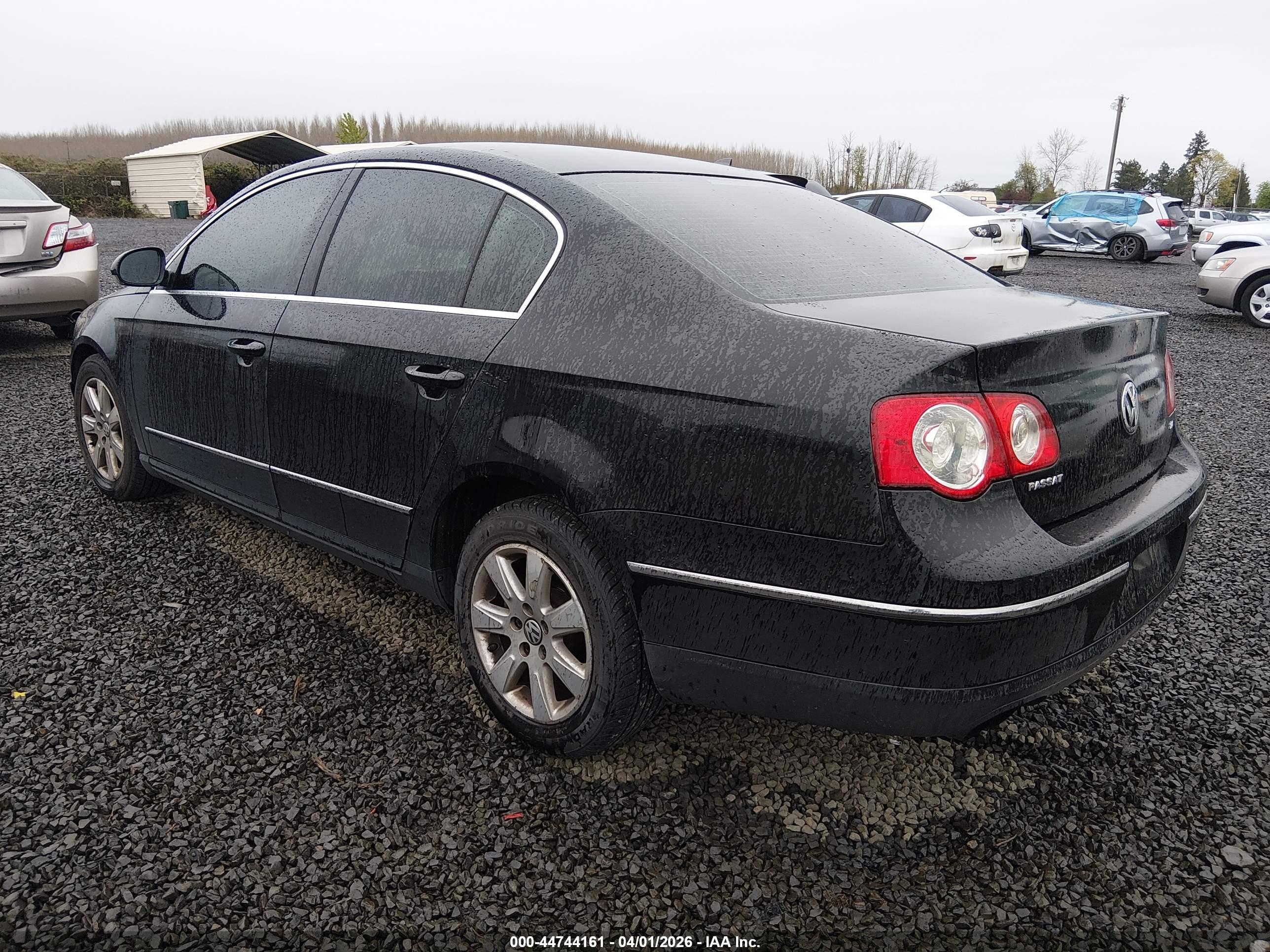 VOLKSWAGEN PASSAT image 3