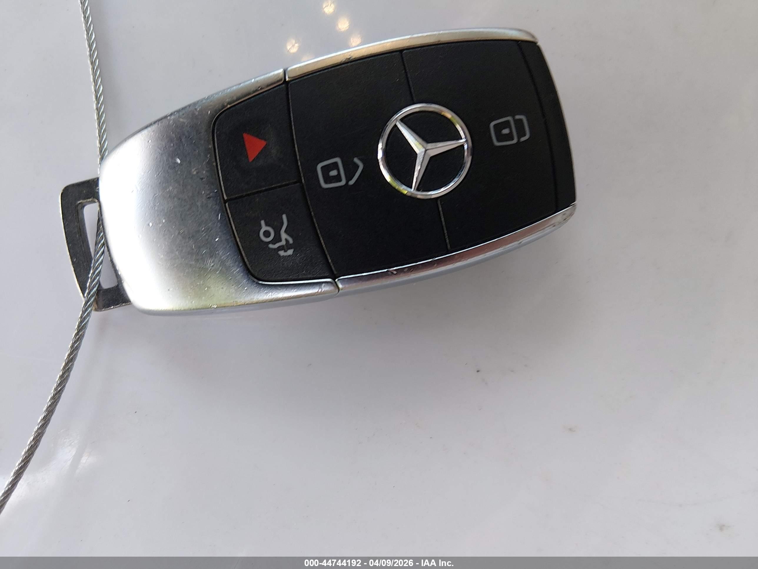 MERCEDES-BENZ GLE image 11