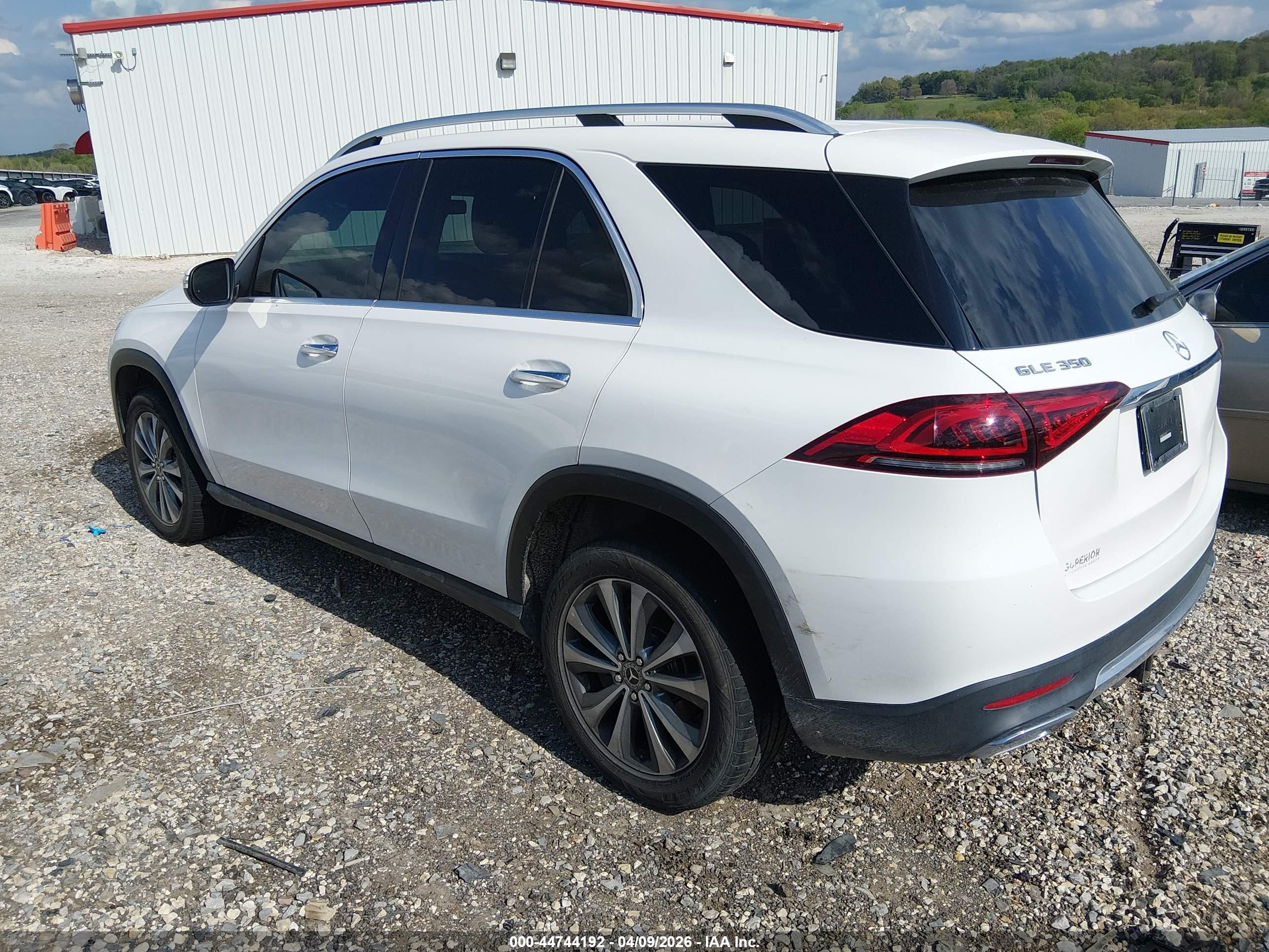 MERCEDES-BENZ GLE image 3