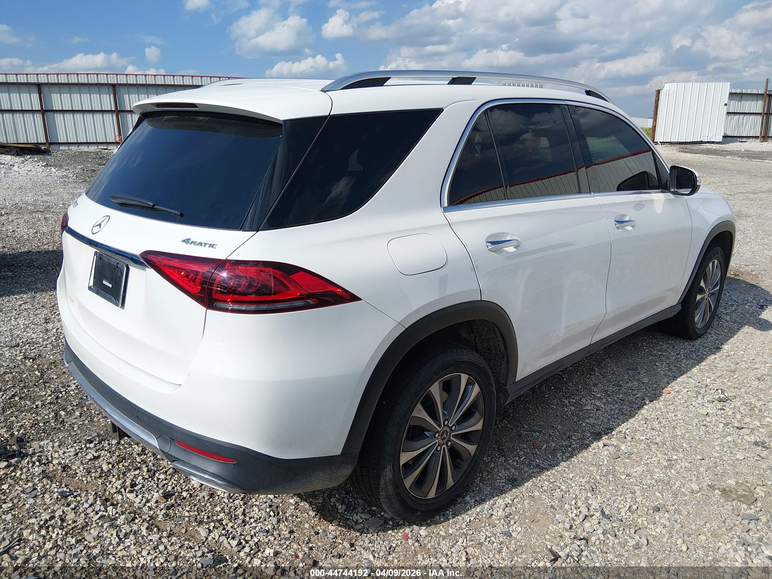 MERCEDES-BENZ GLE image 4