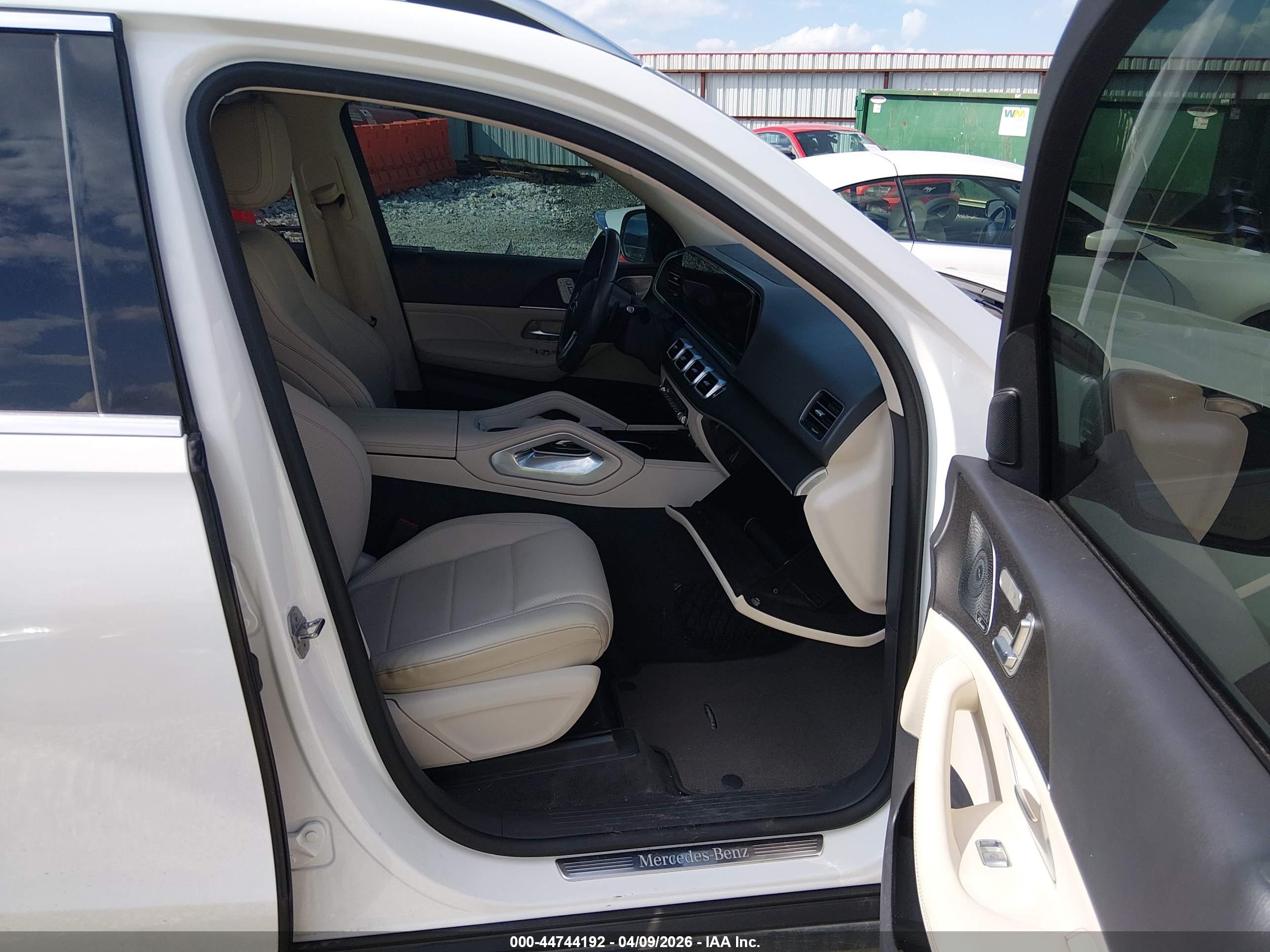 MERCEDES-BENZ GLE image 5