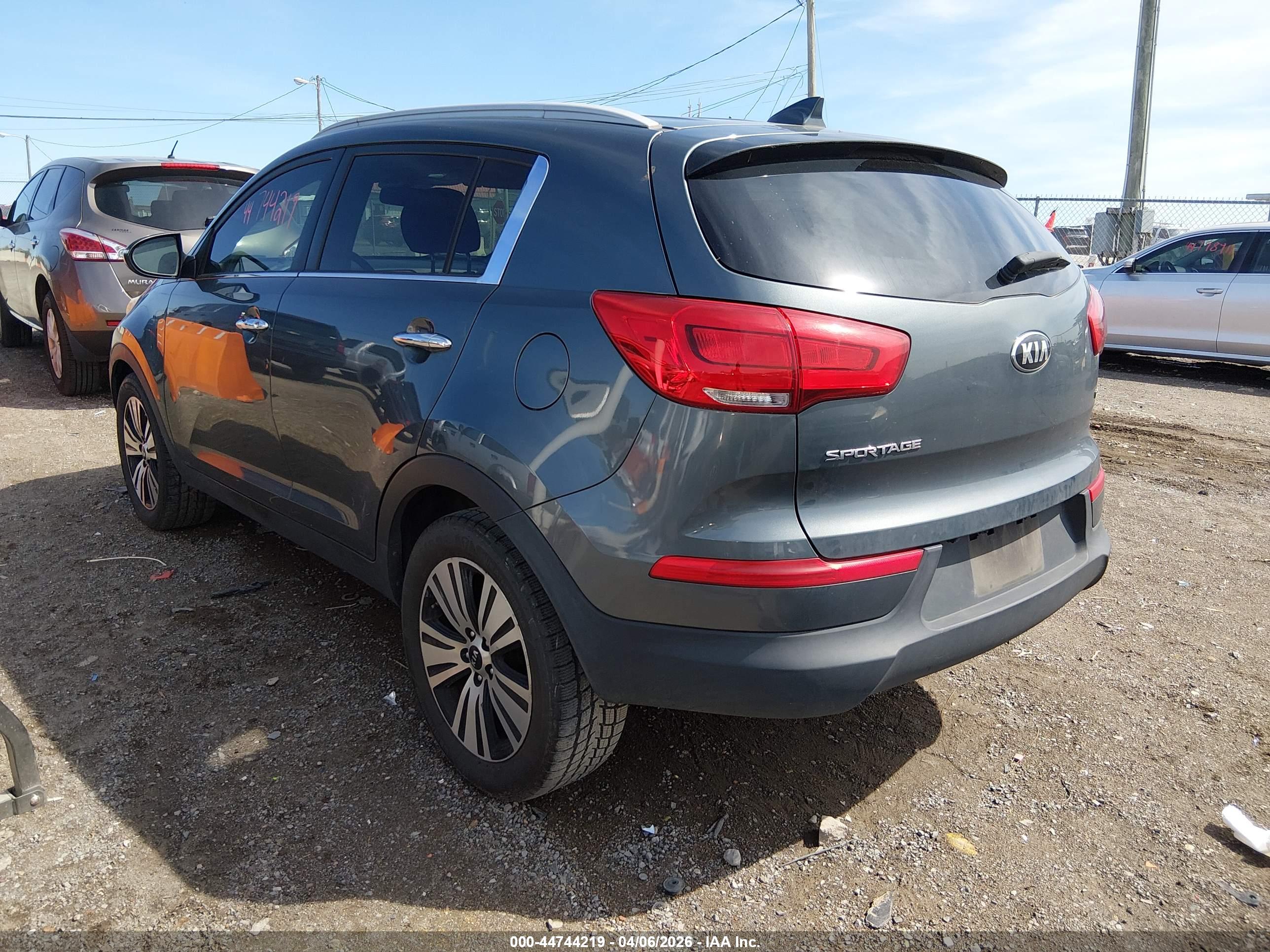 KIA SPORTAGE image 3
