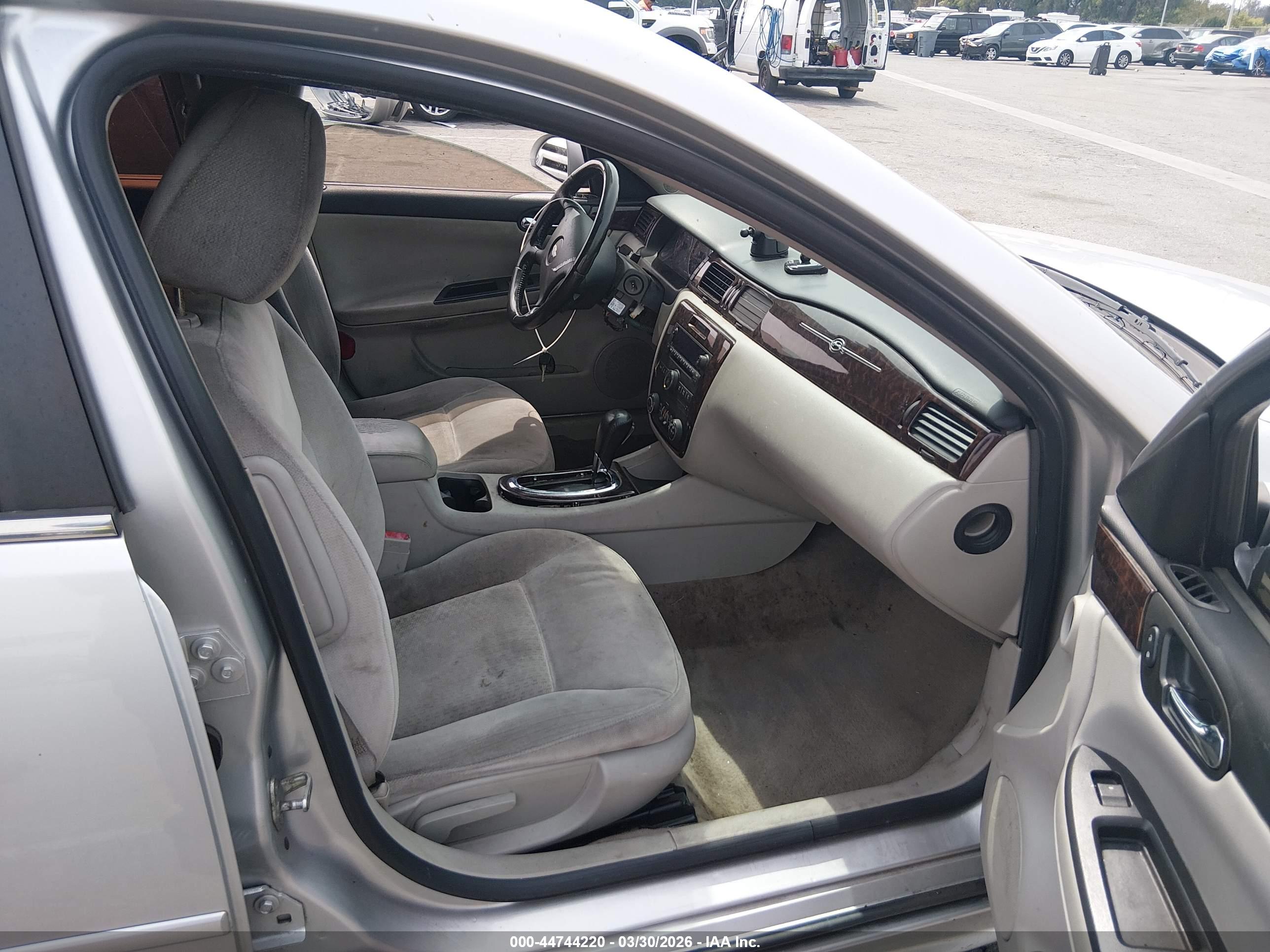 CHEVROLET IMPALA image 5