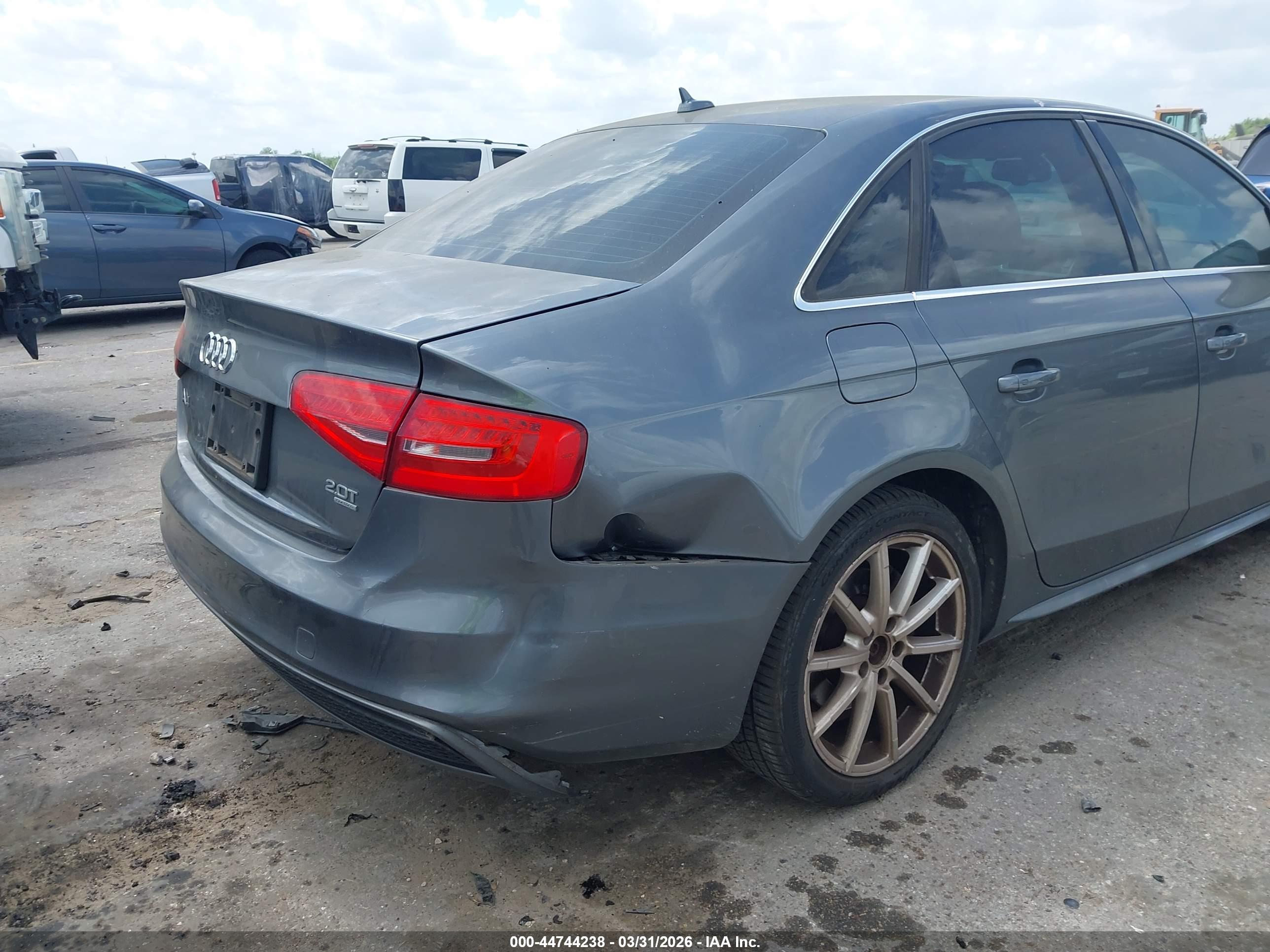 AUDI A4 image 6