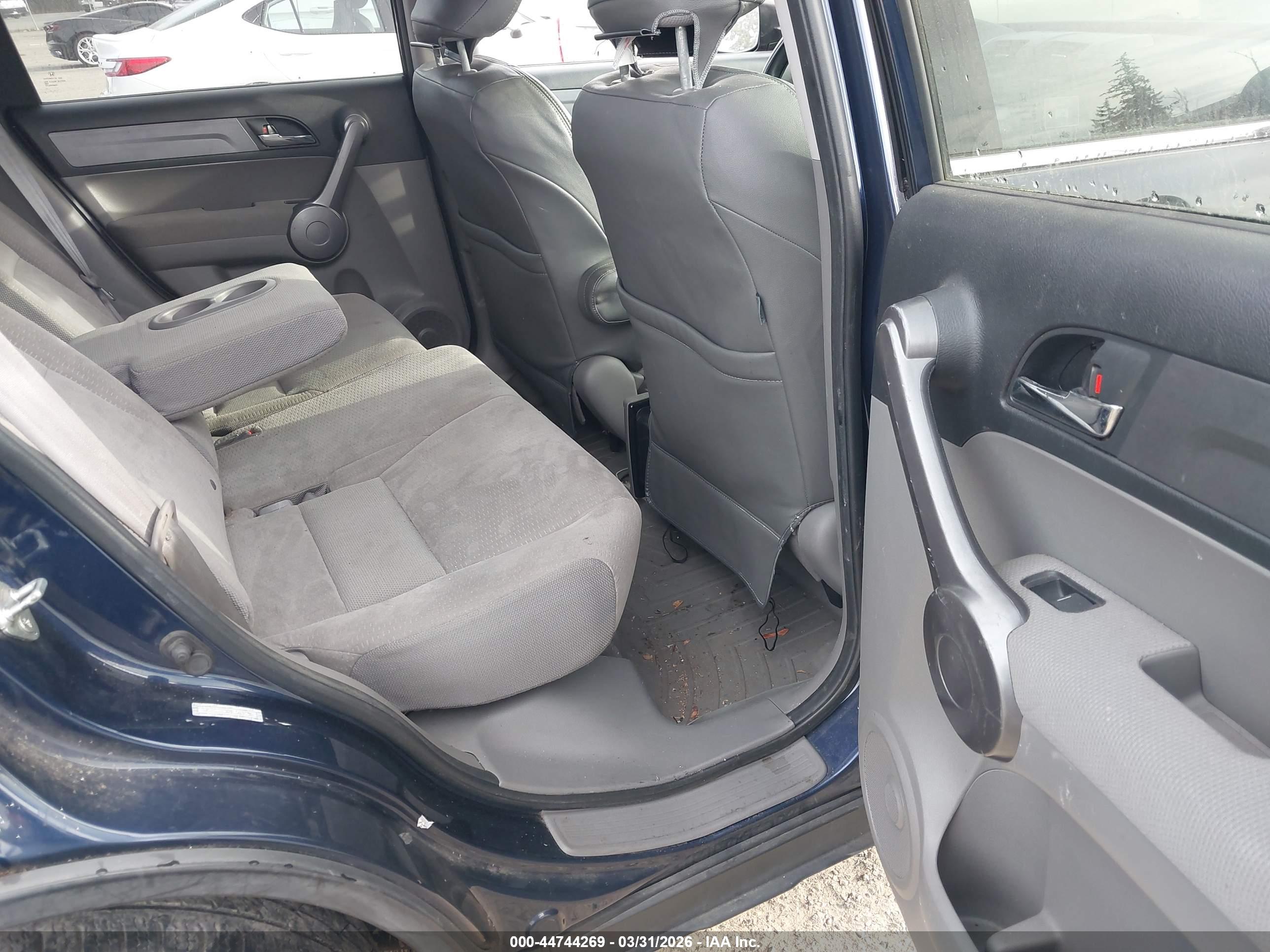 HONDA CR-V image 8