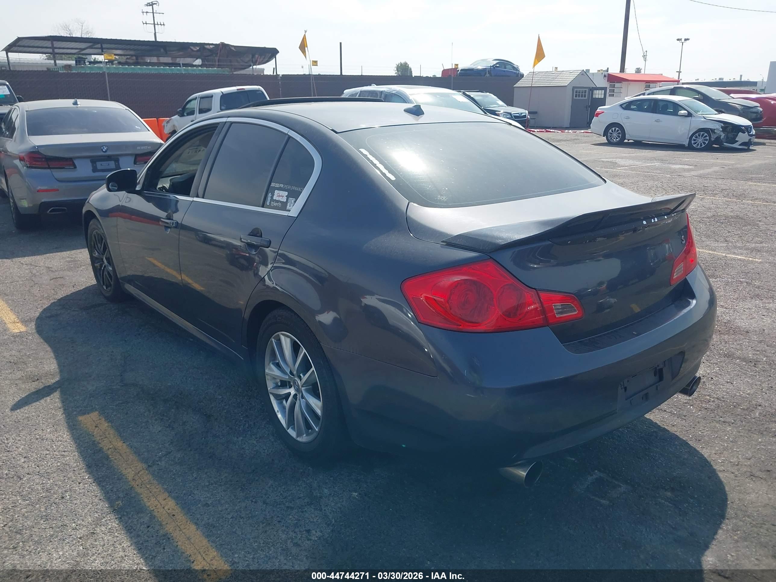 INFINITI G35 image 3