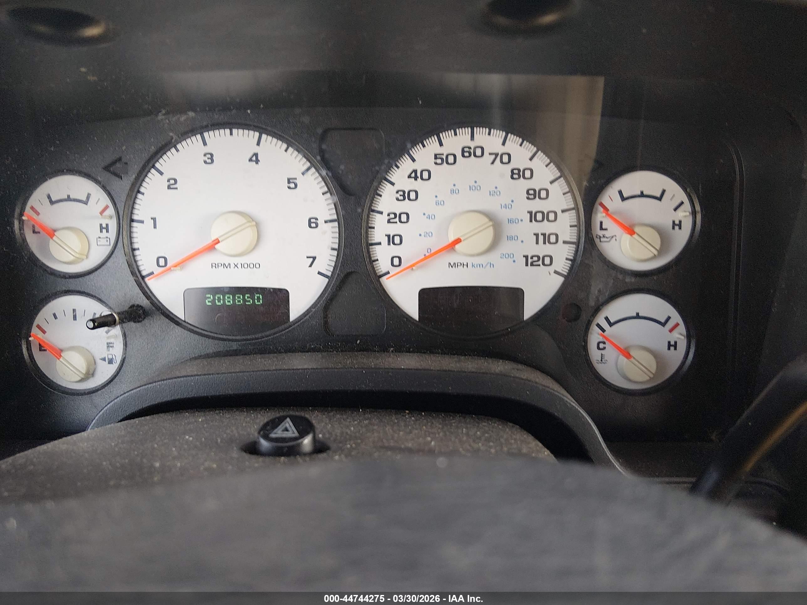 DODGE RAM image 7