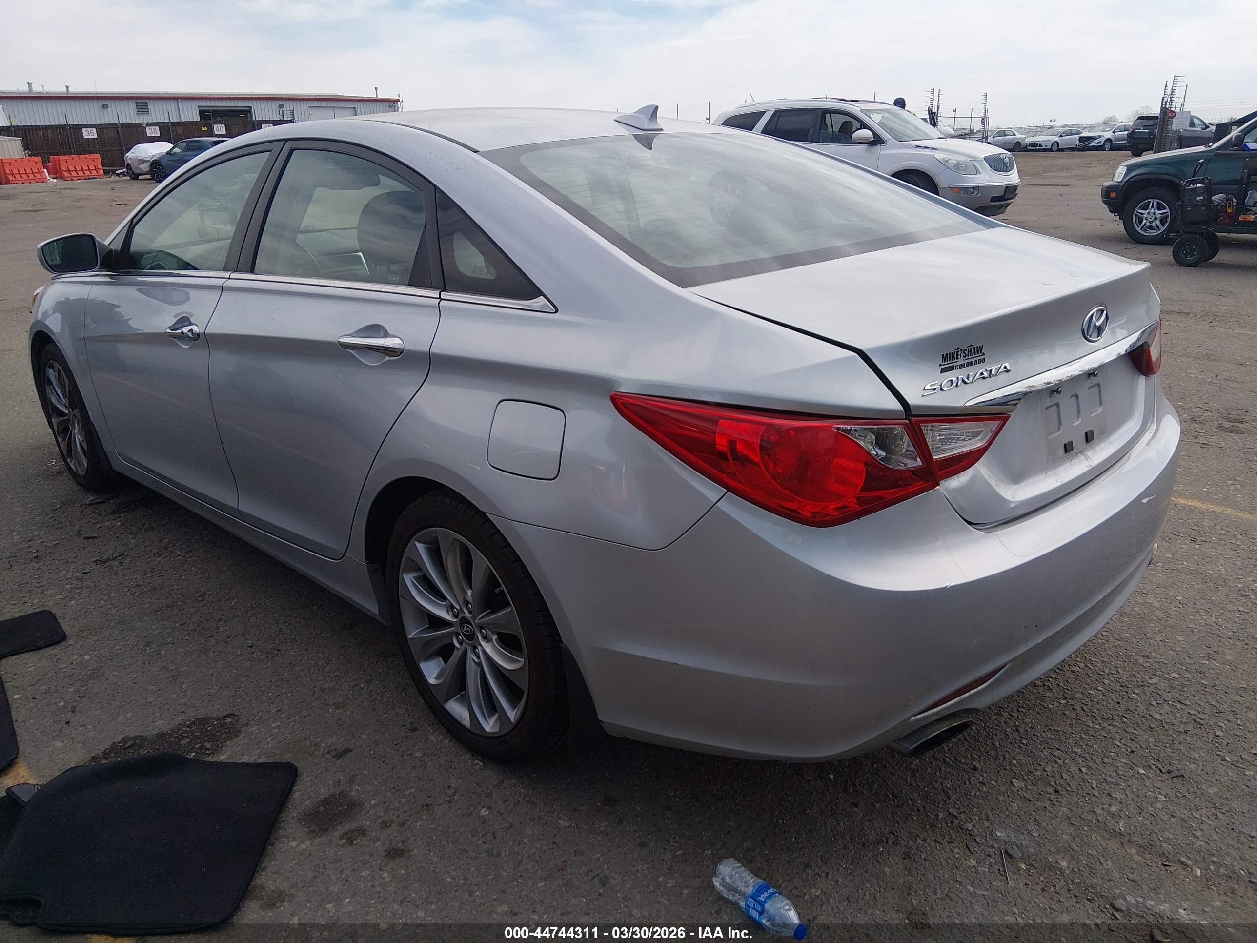 HYUNDAI SONATA image 3