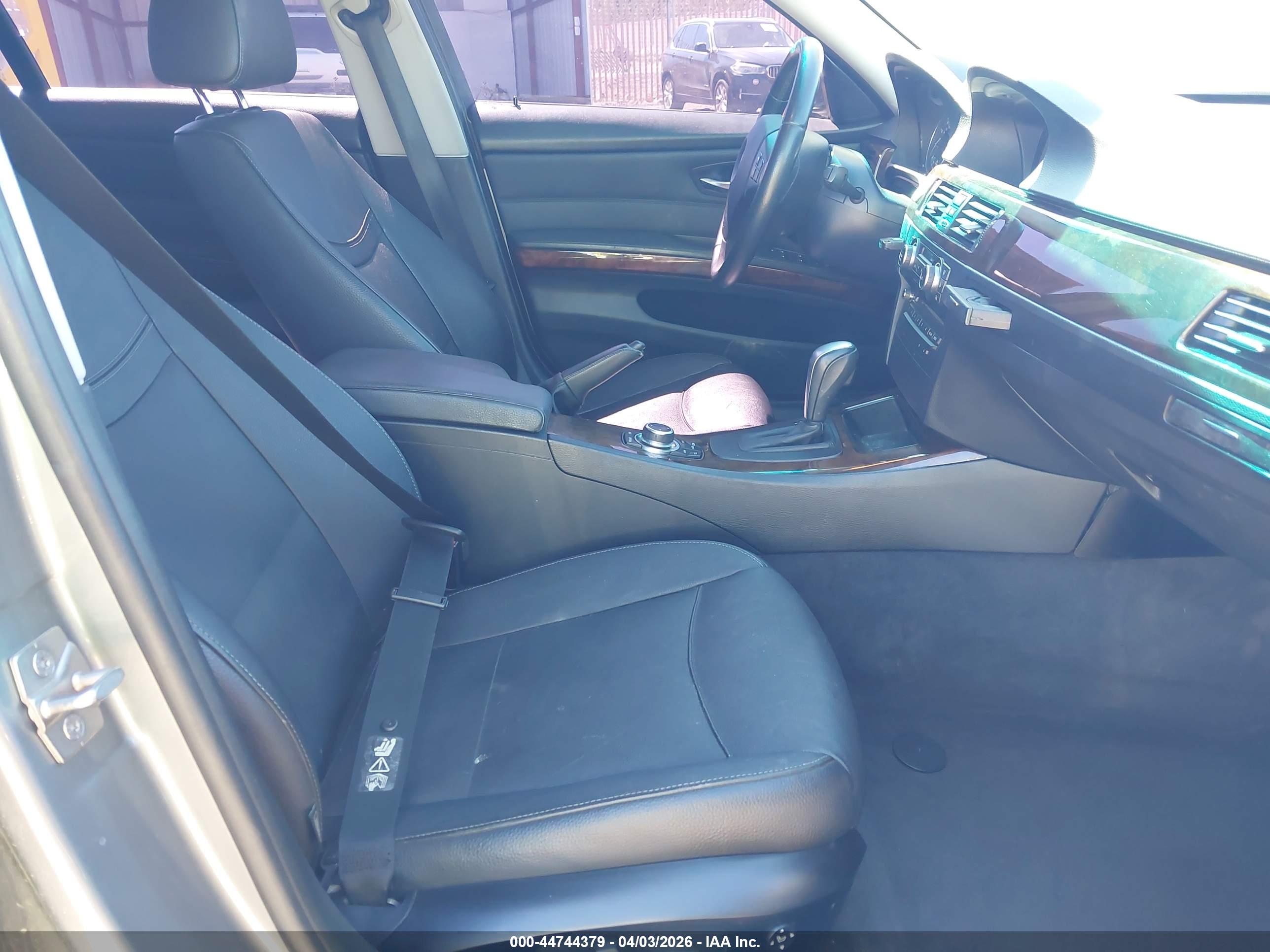 BMW 335D image 5