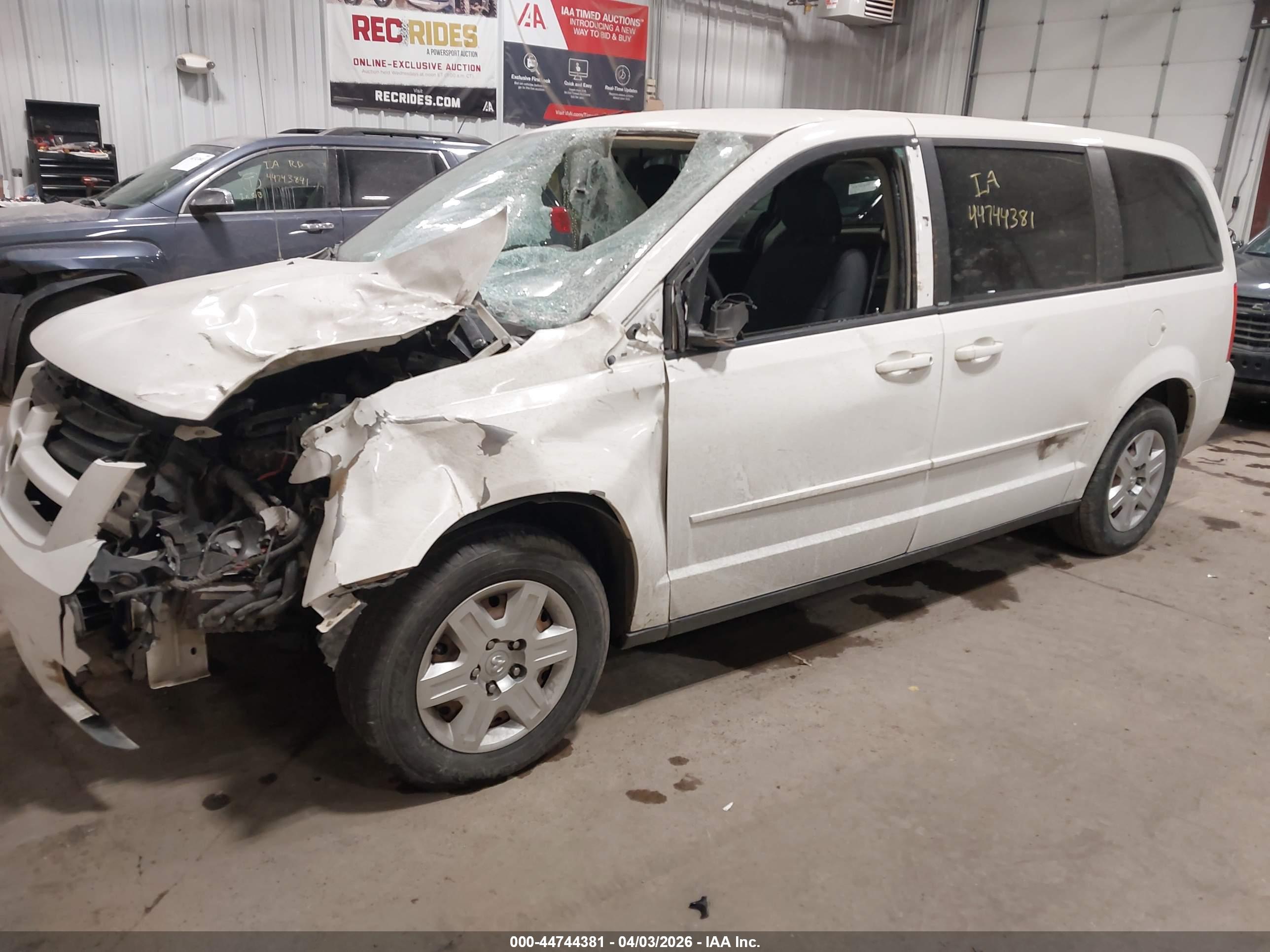 DODGE GRAND image 2