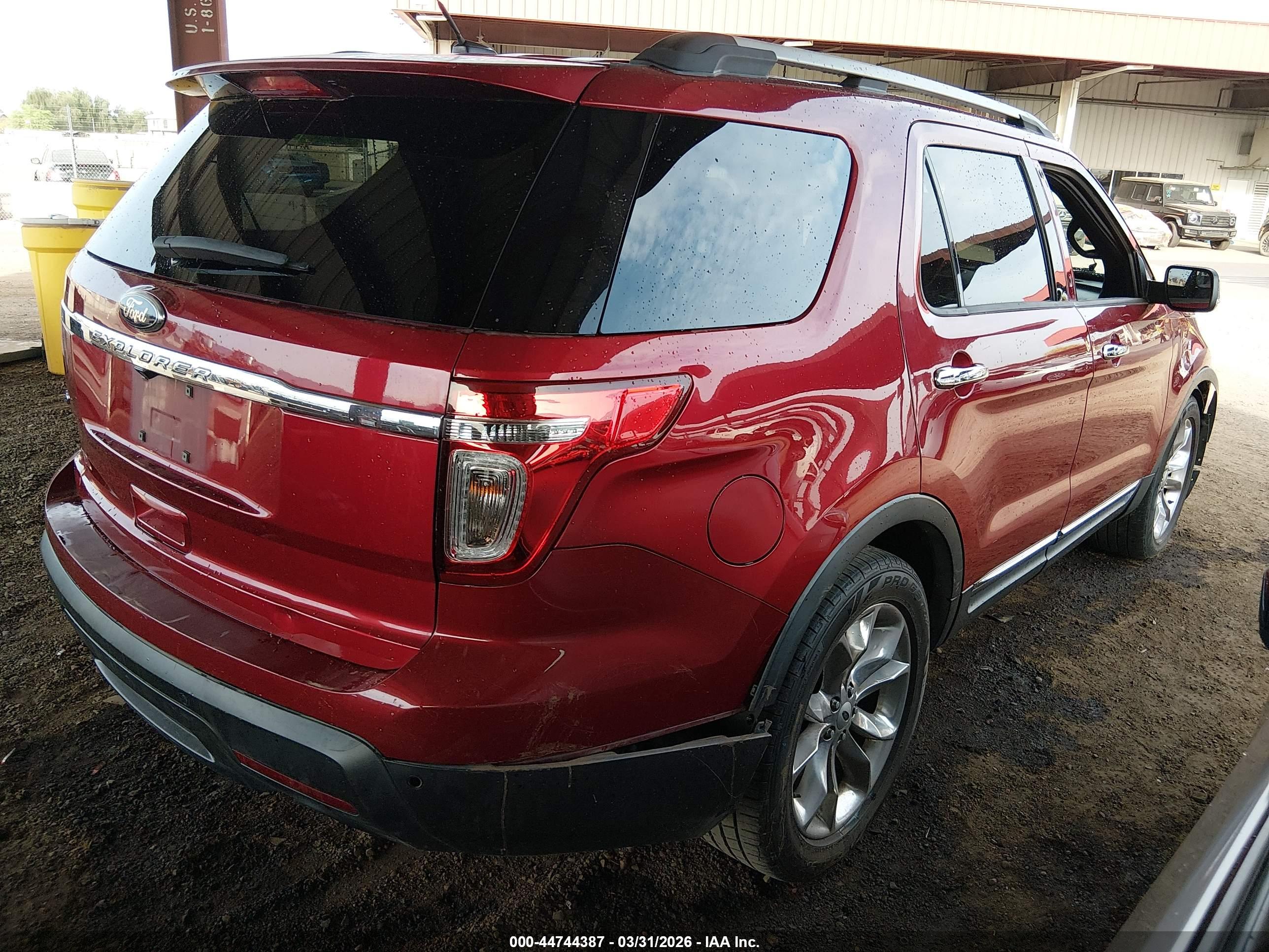 FORD EXPLORER image 4