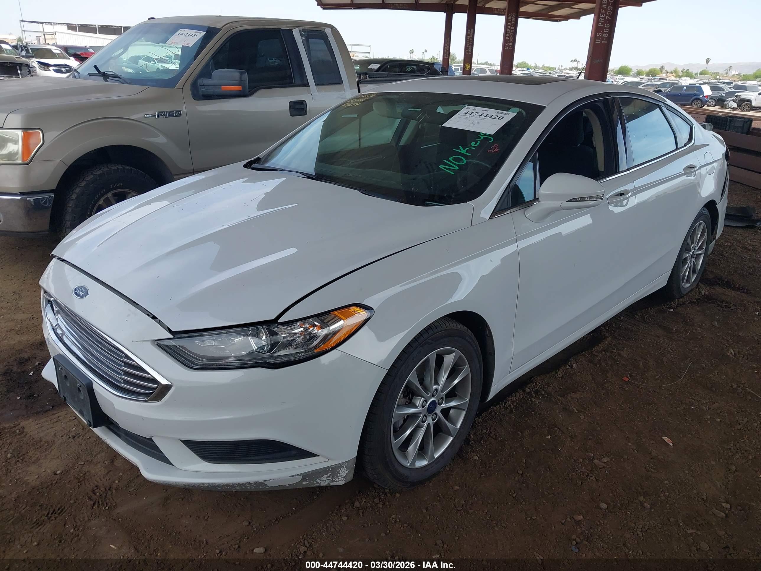 FORD FUSION image 2