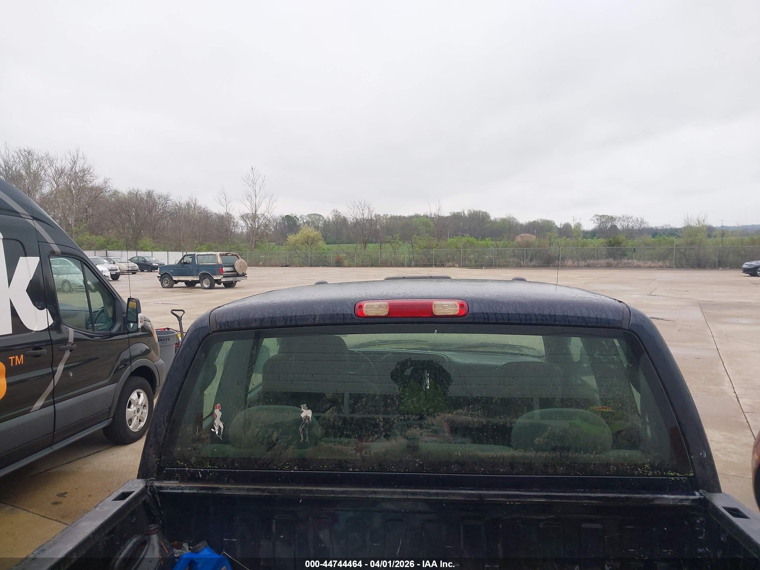 CHEVROLET SILVERADO image 7