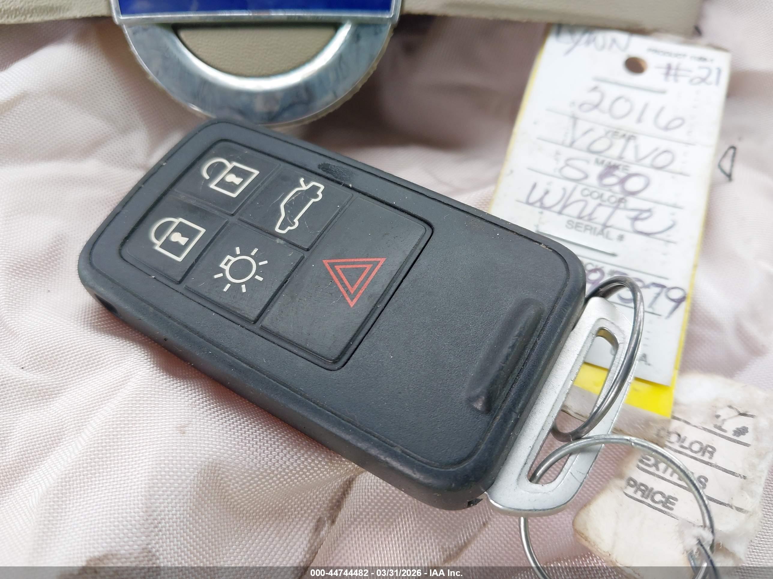 VOLVO S60 image 11