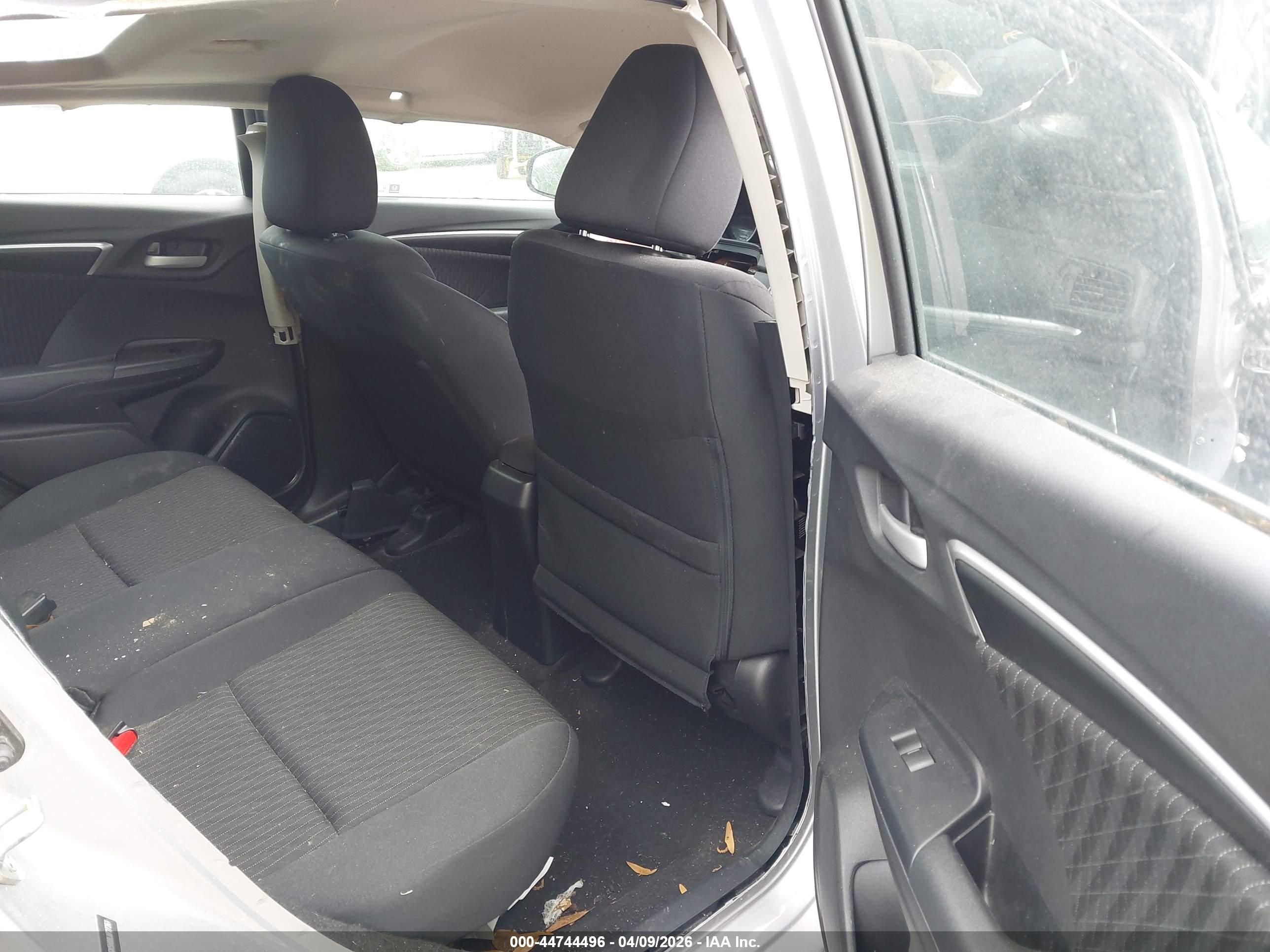HONDA FIT image 8