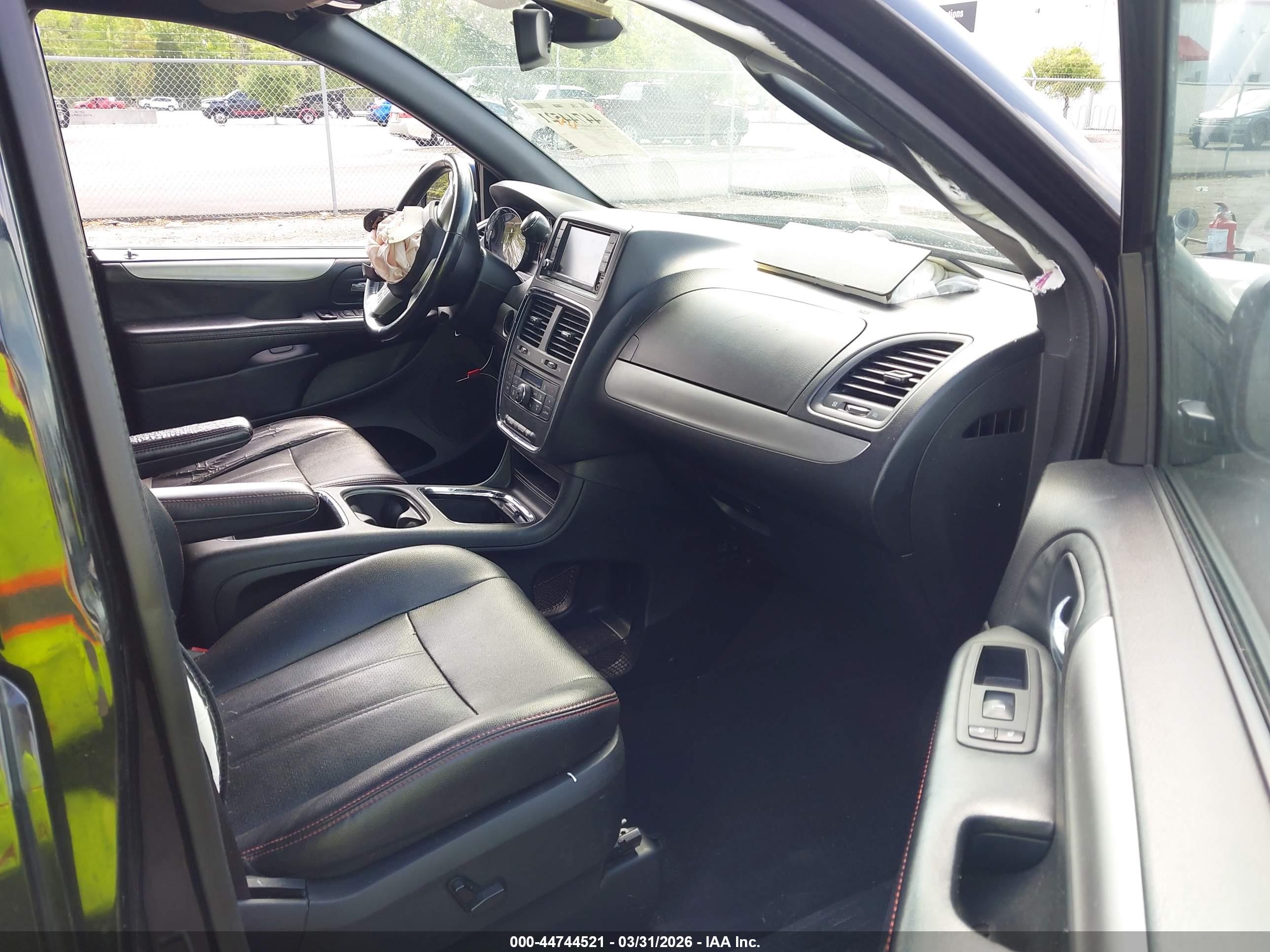 DODGE GRAND image 5