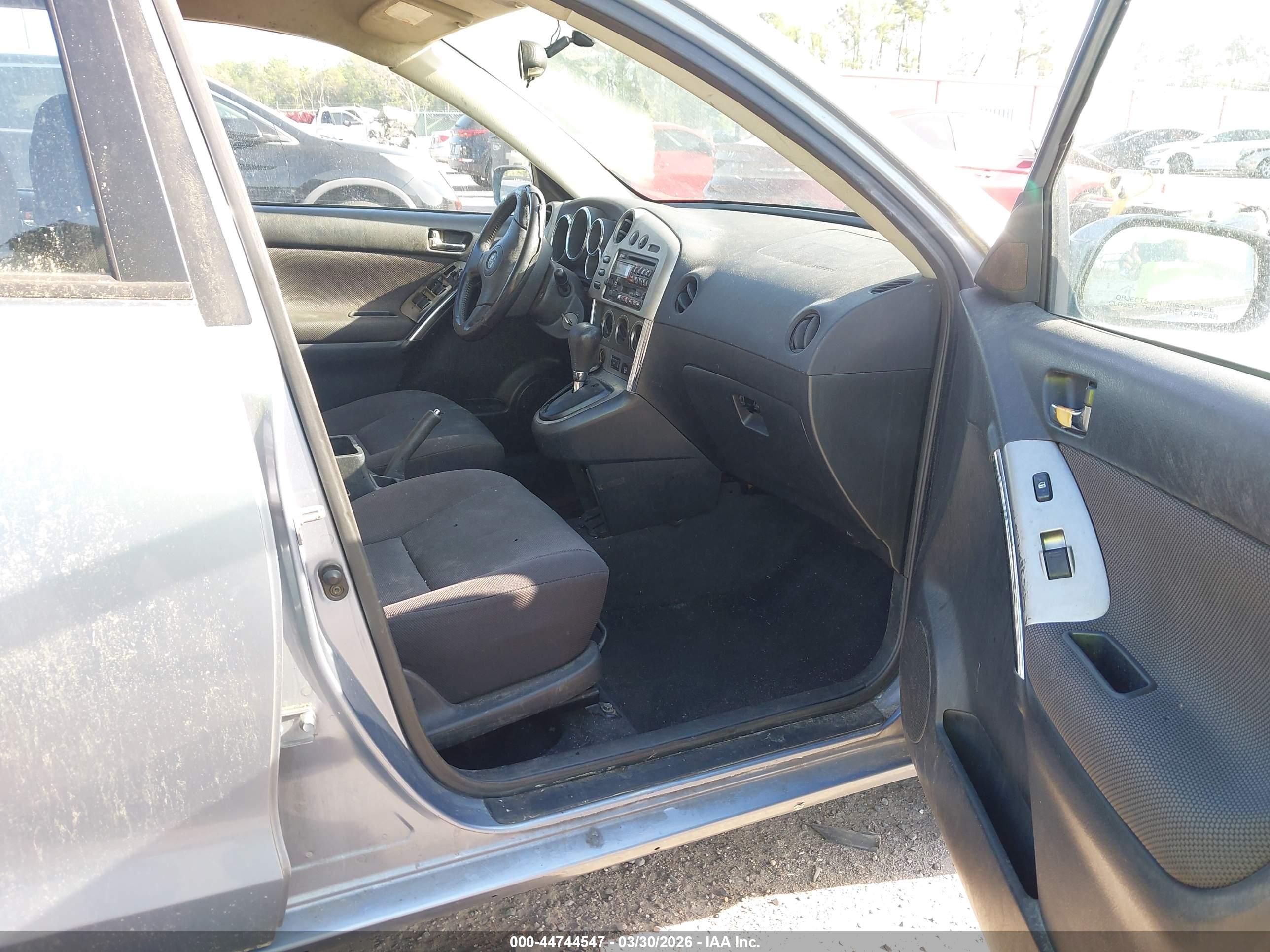 TOYOTA MATRIX image 5