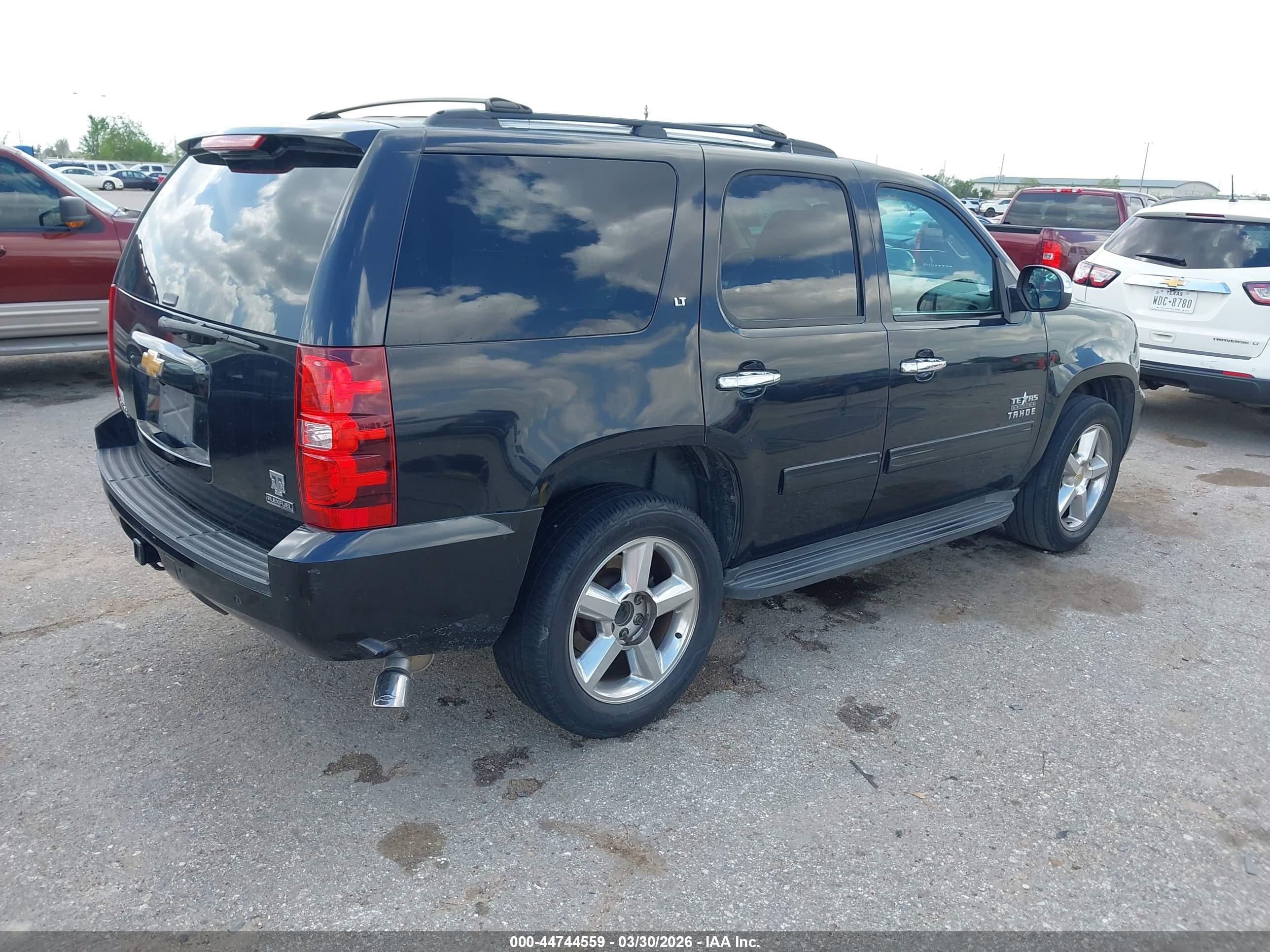 CHEVROLET TAHOE image 4