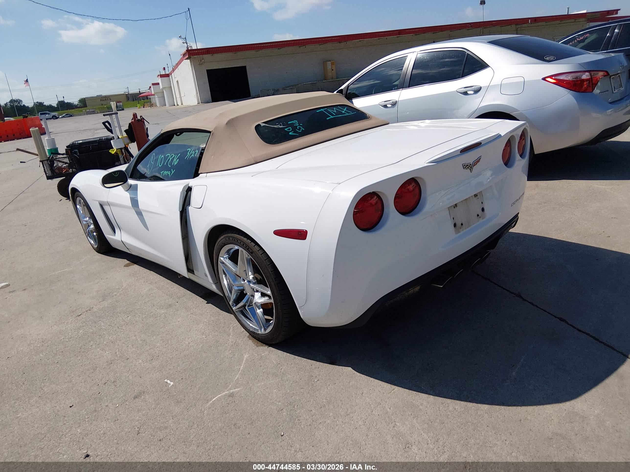 CHEVROLET CORVETTE image 3