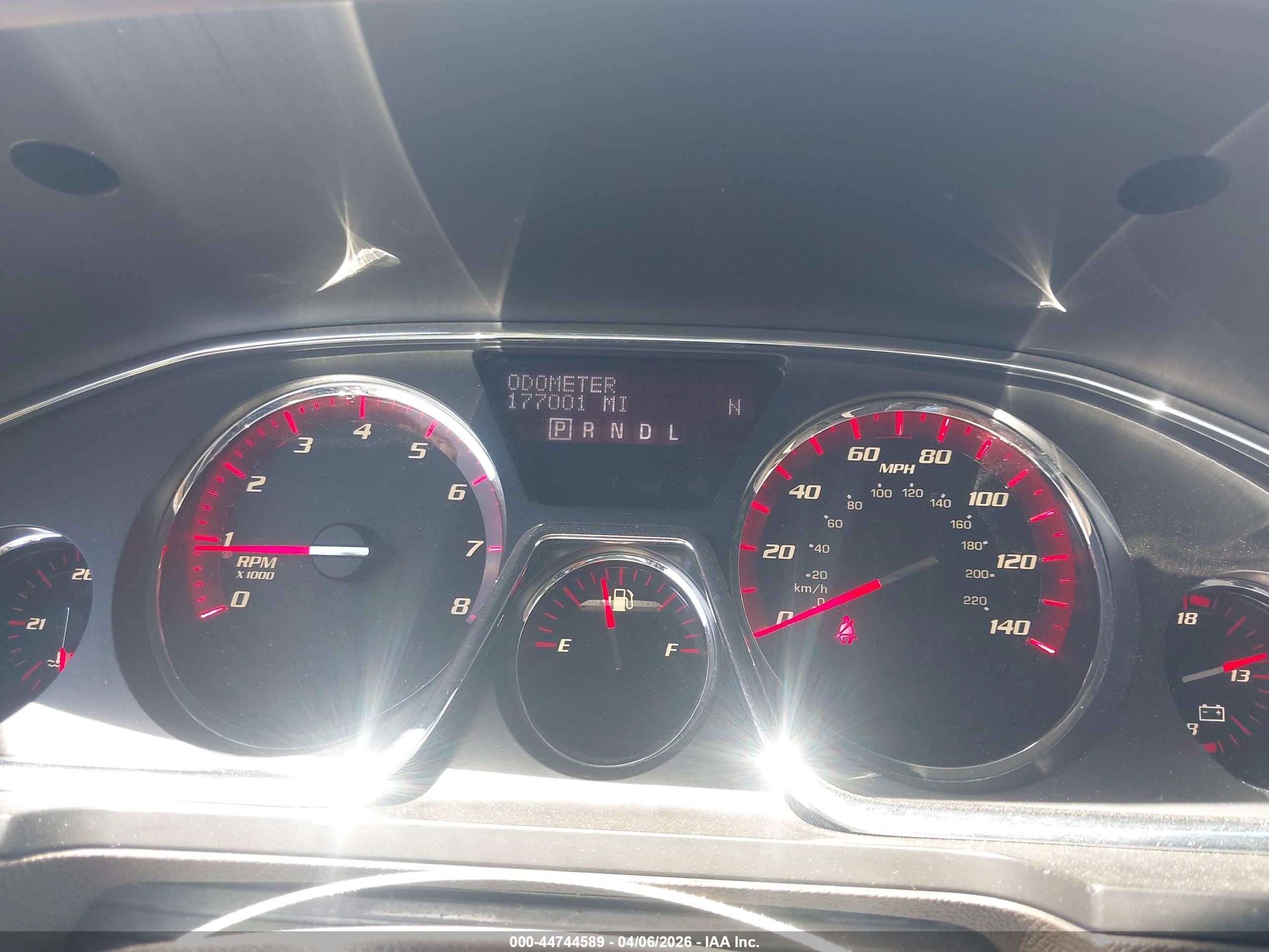 GMC ACADIA image 7