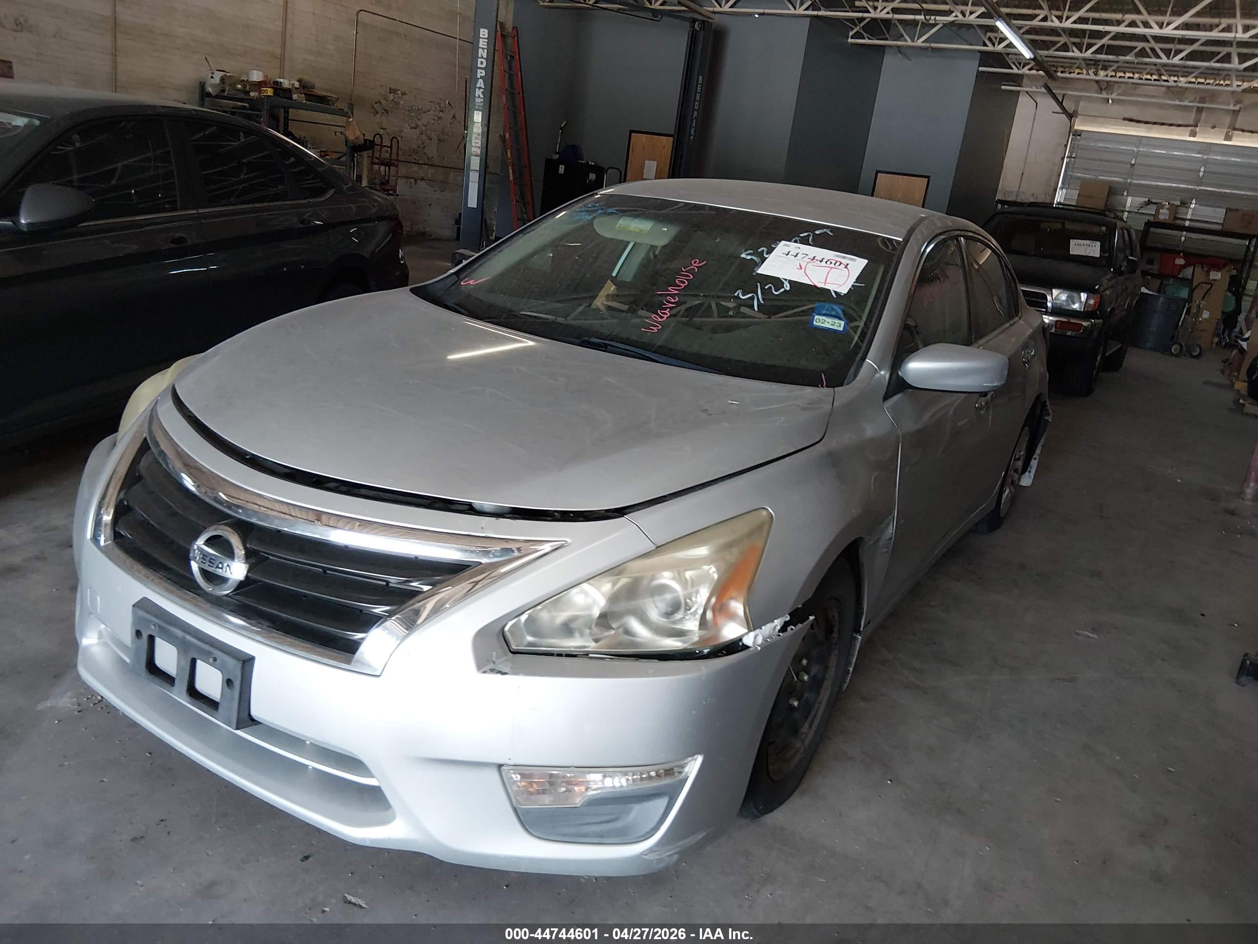 NISSAN ALTIMA image 2