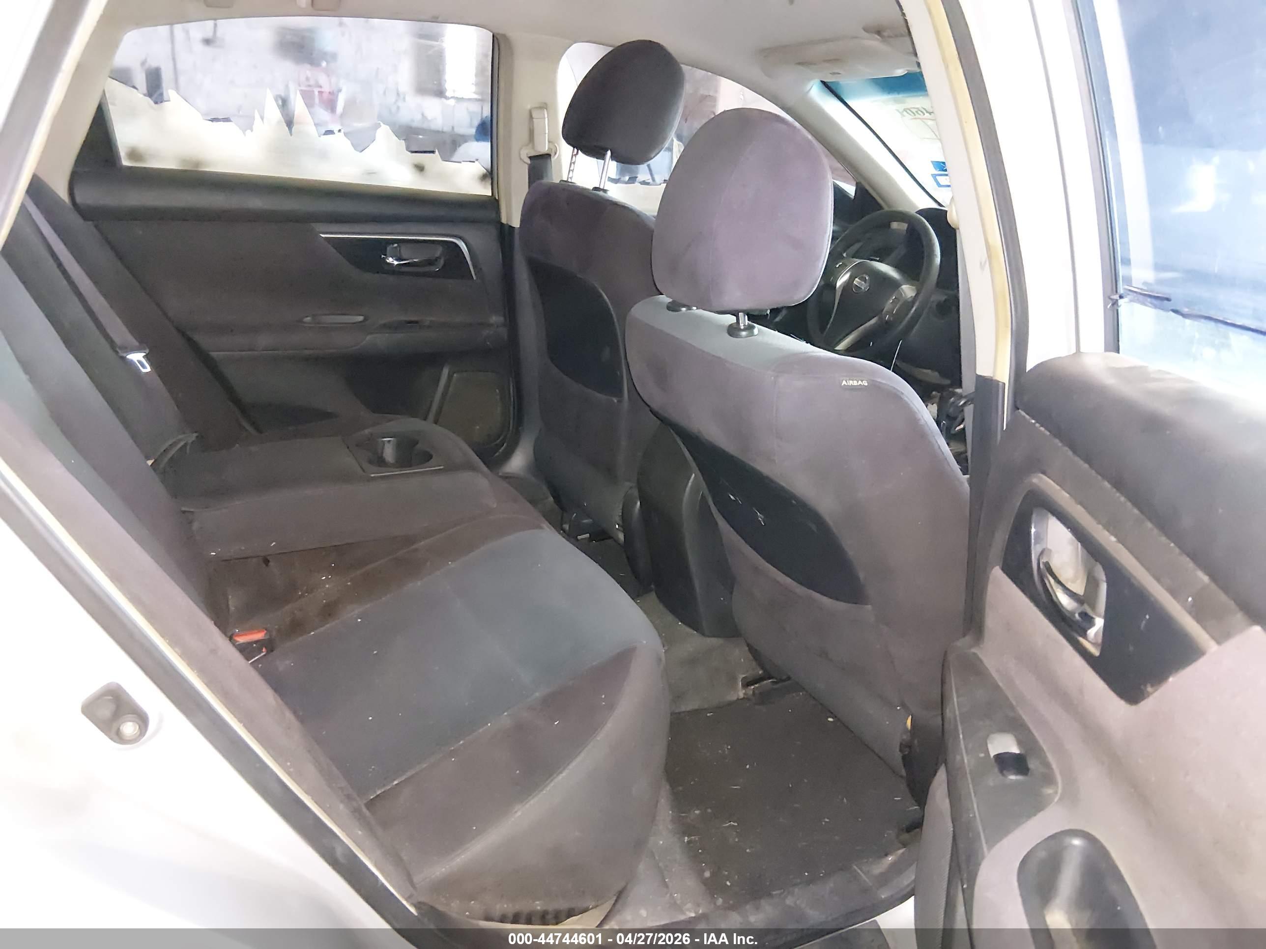 NISSAN ALTIMA image 8