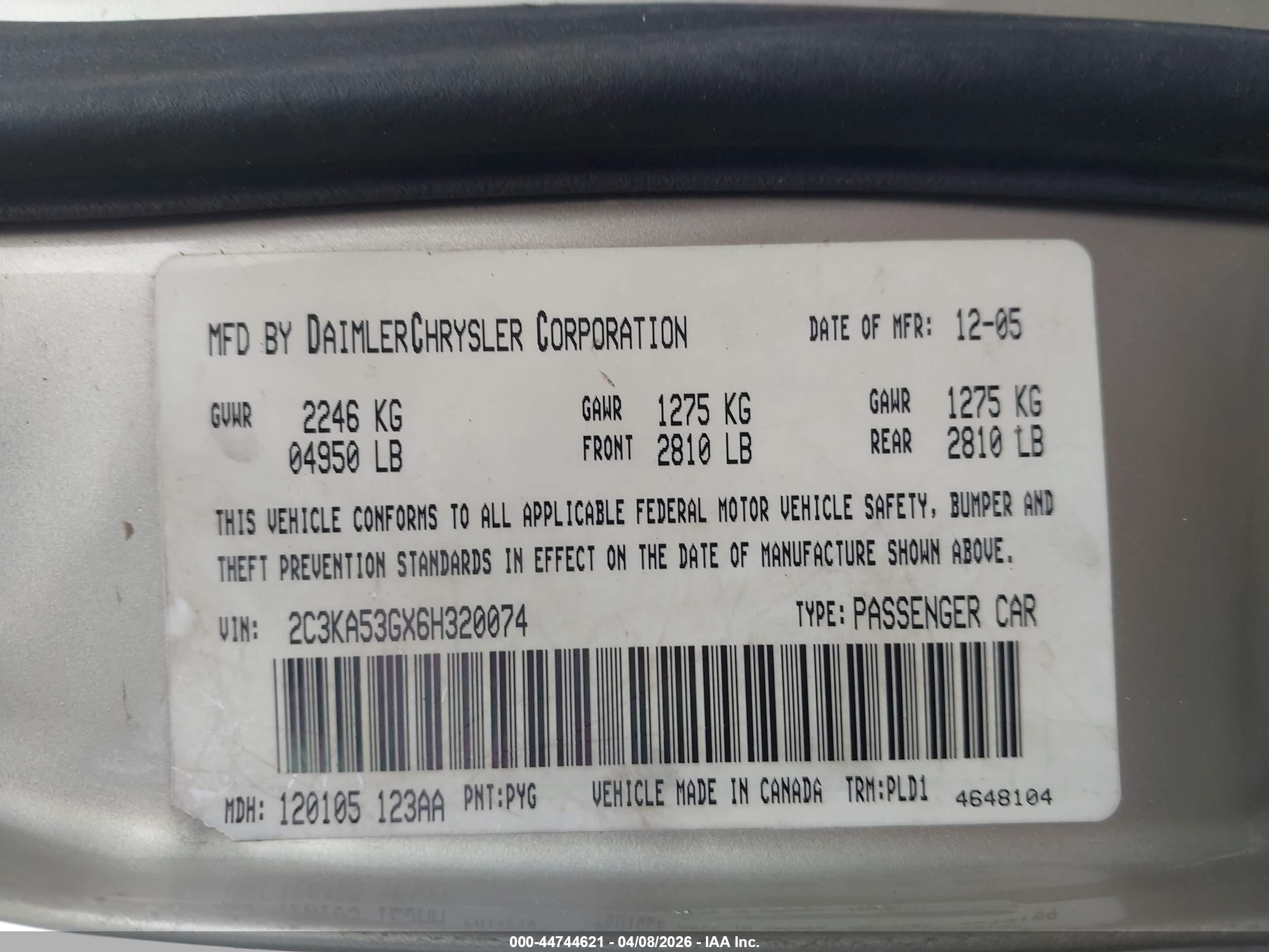 CHRYSLER 300 image 9
