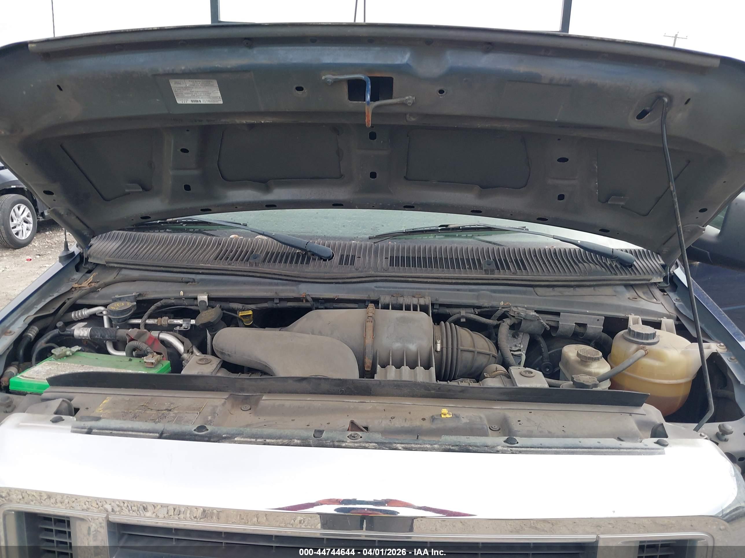 FORD E-250 image 10