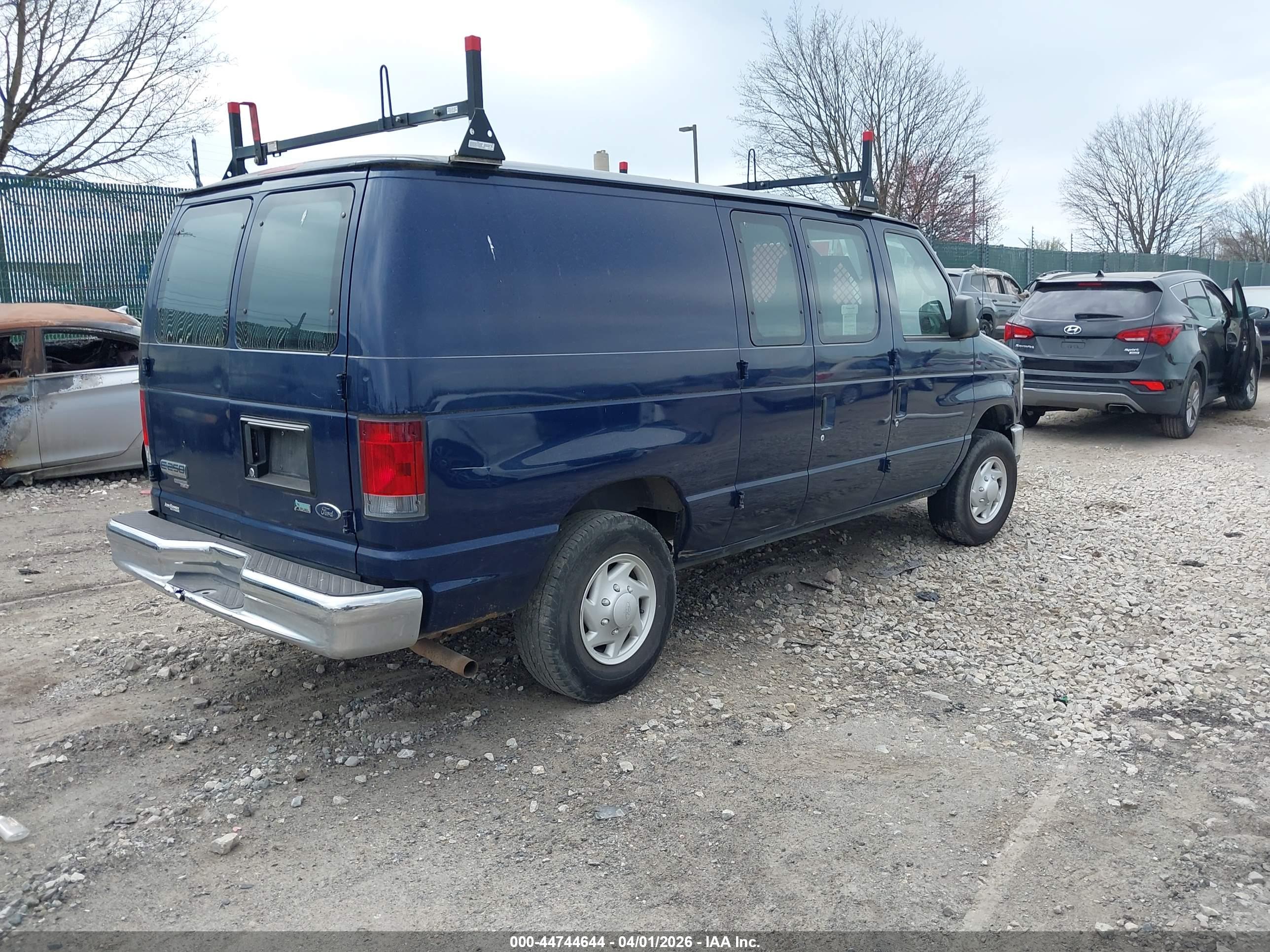 FORD E-250 image 4