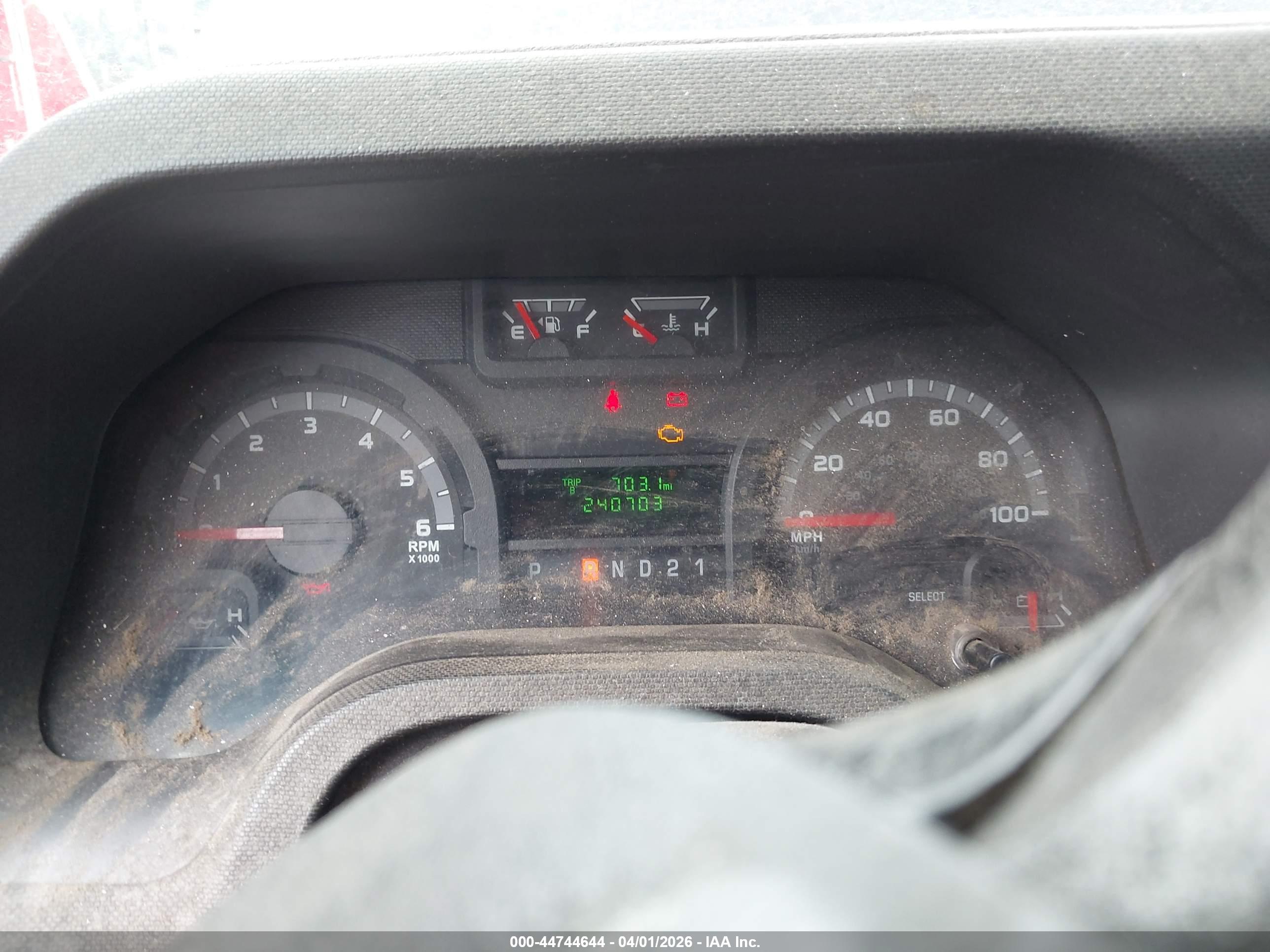 FORD E-250 image 7