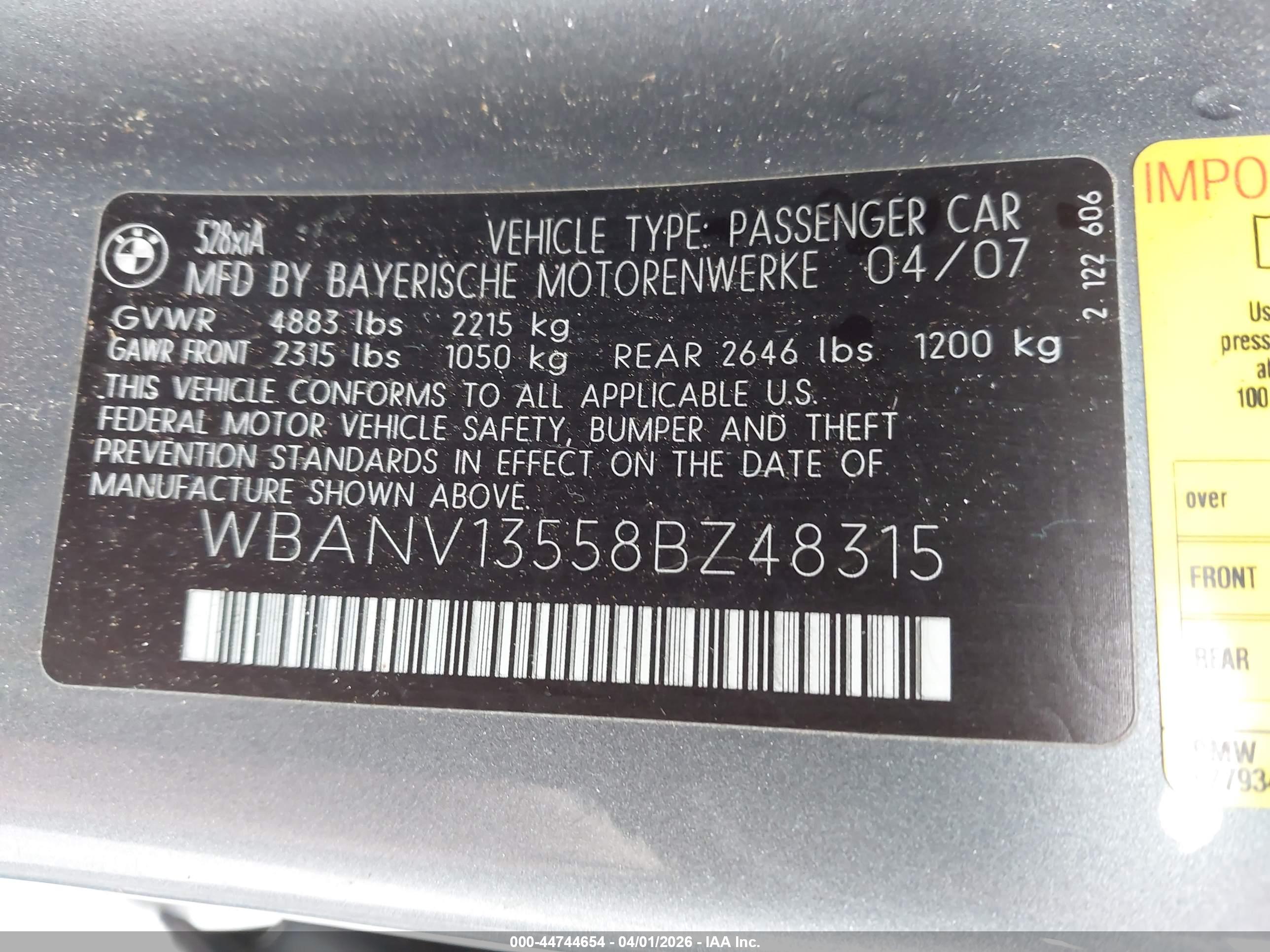 BMW 528XI image 9