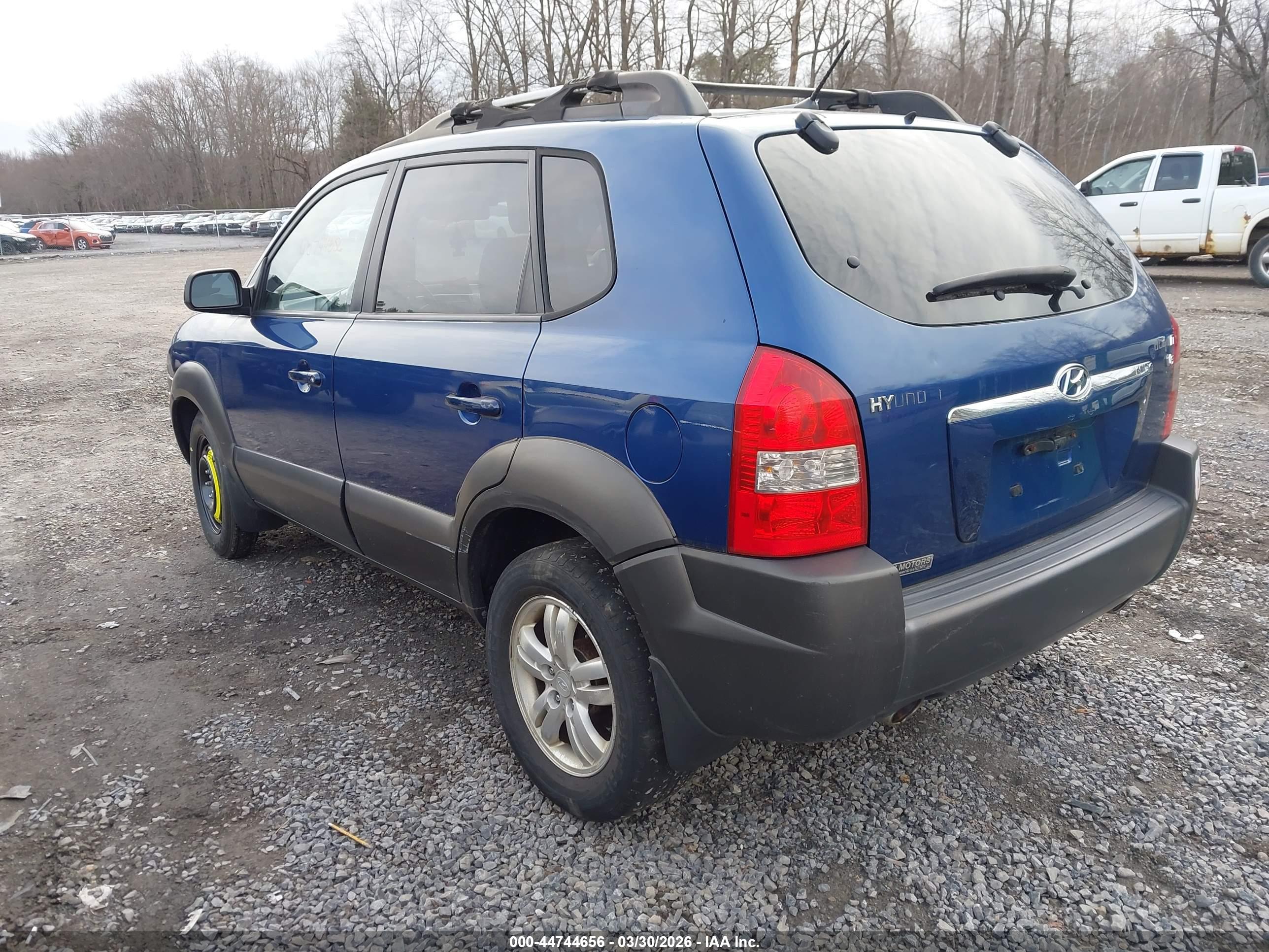 HYUNDAI TUCSON image 3