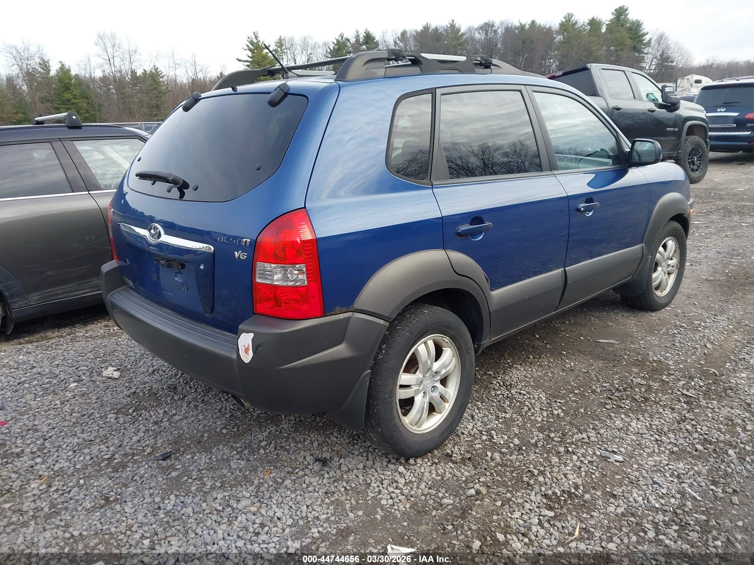 HYUNDAI TUCSON image 4