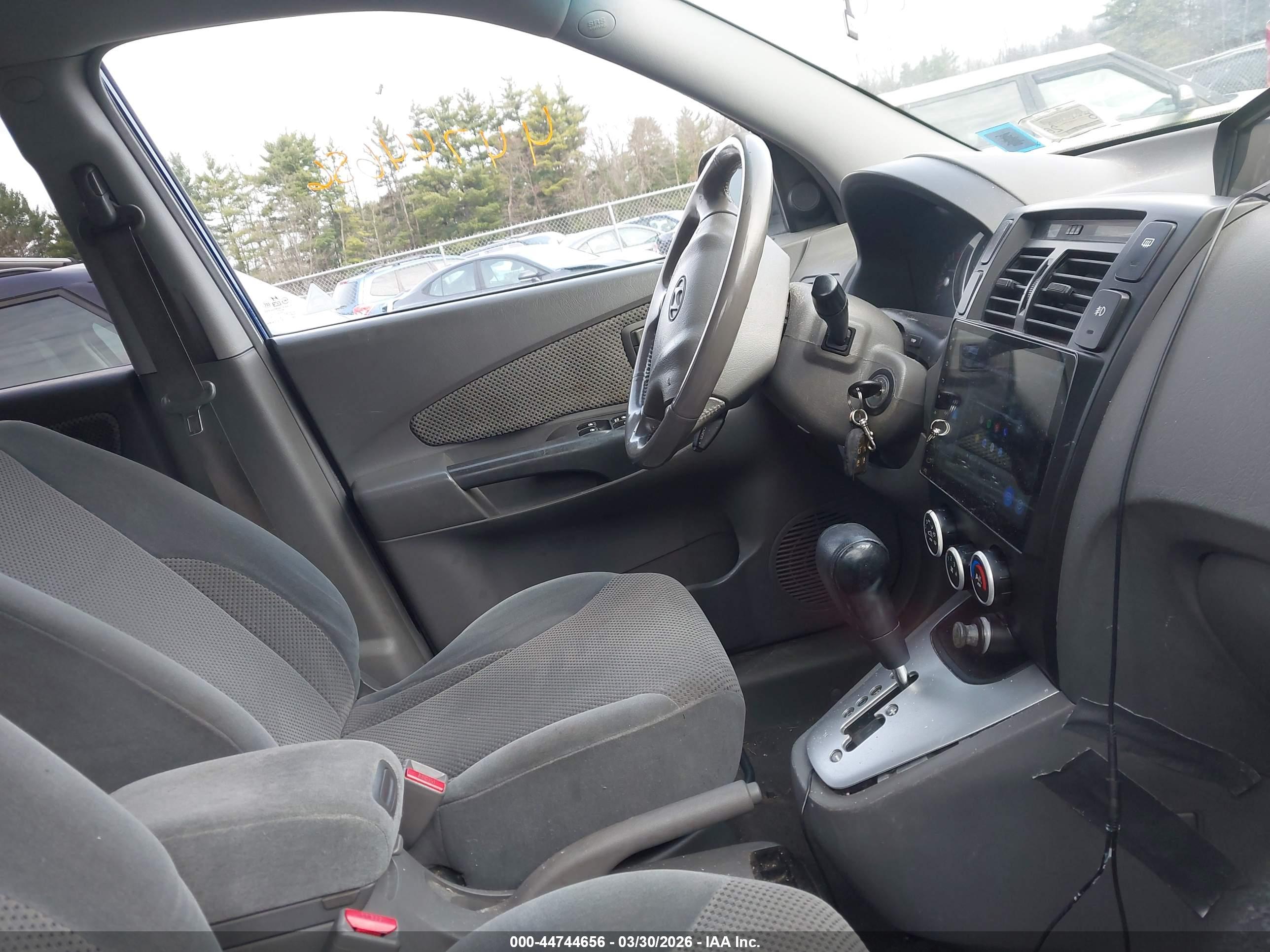 HYUNDAI TUCSON image 5