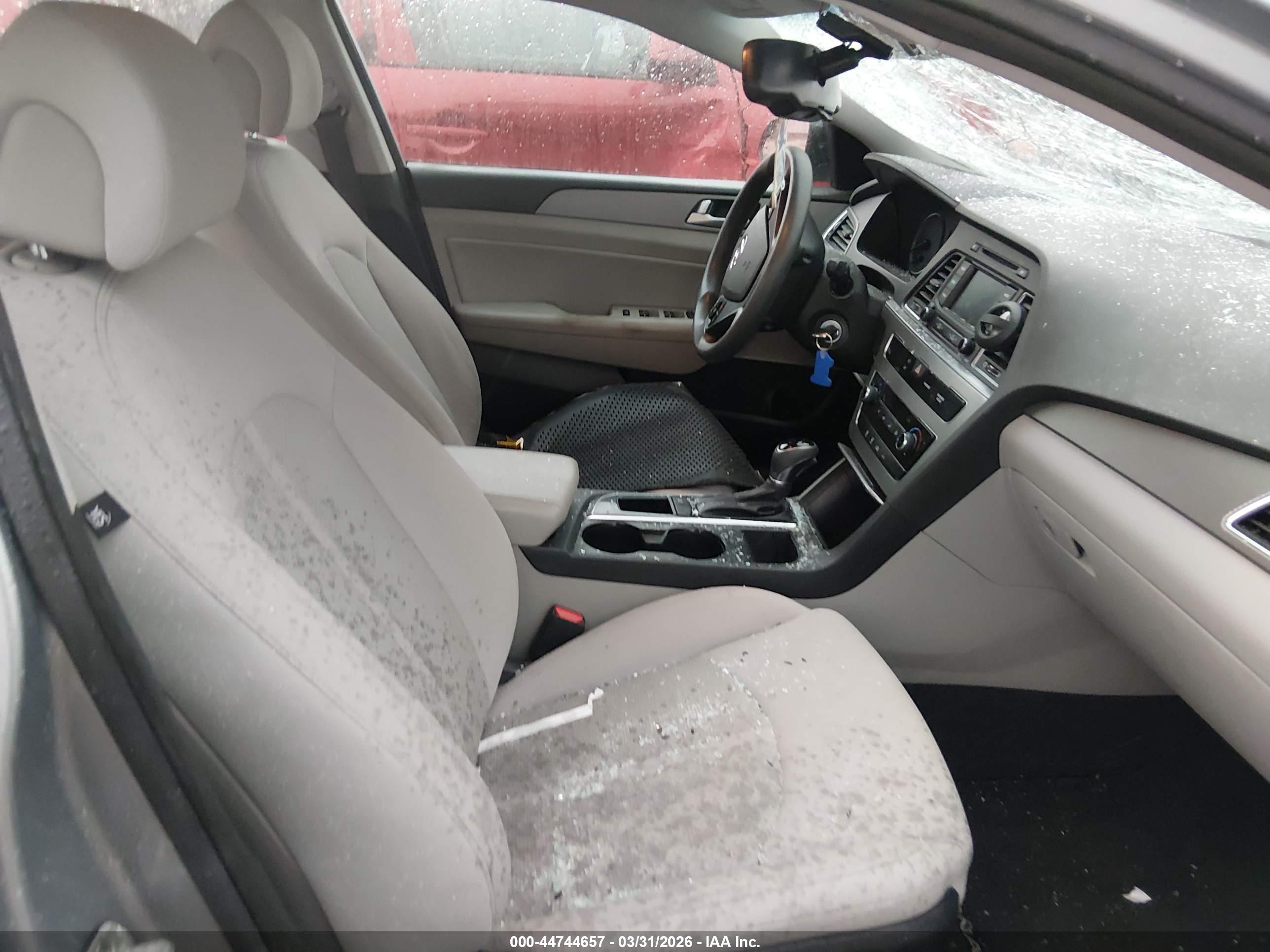 HYUNDAI SONATA image 5