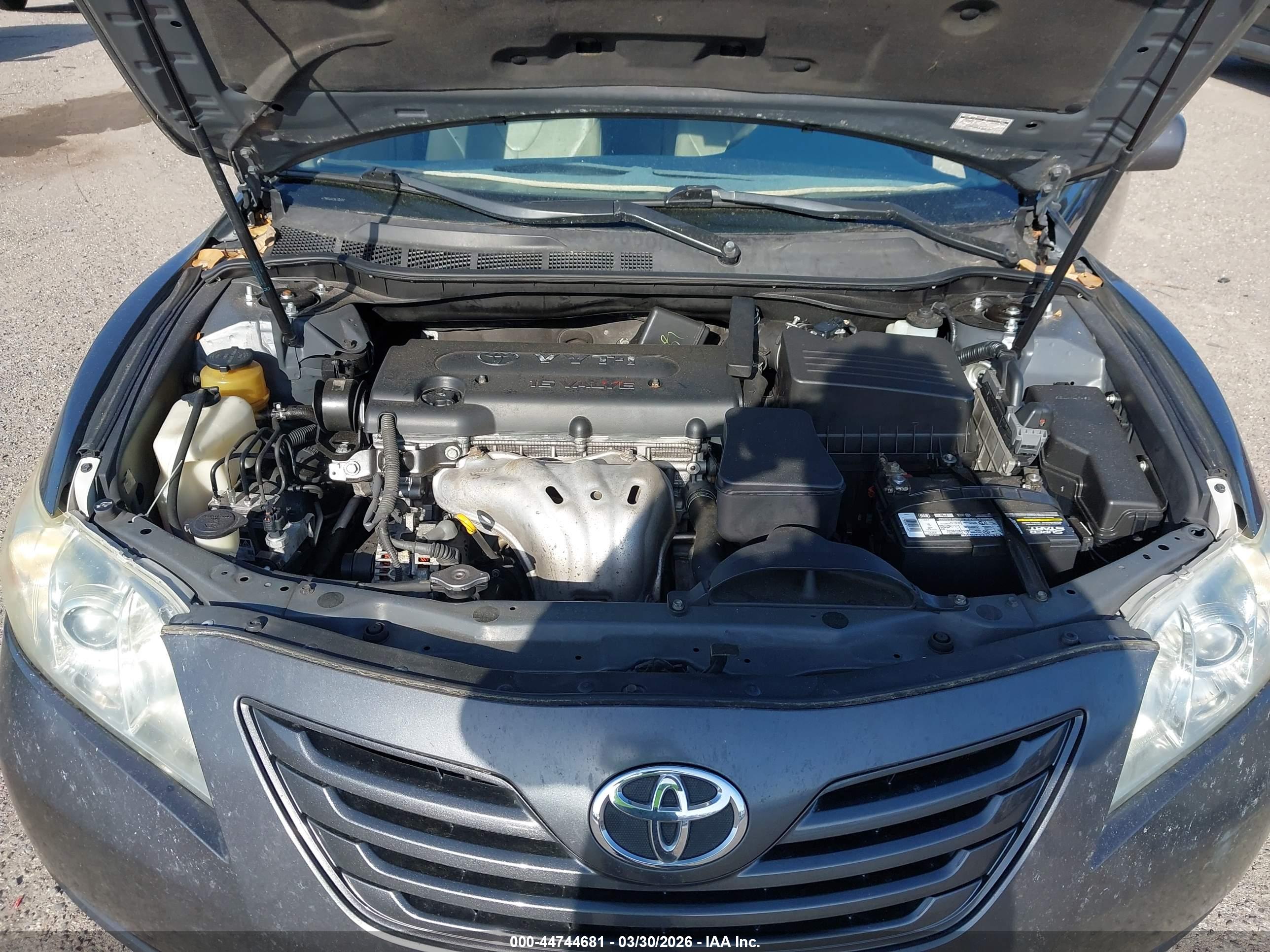 TOYOTA CAMRY image 10