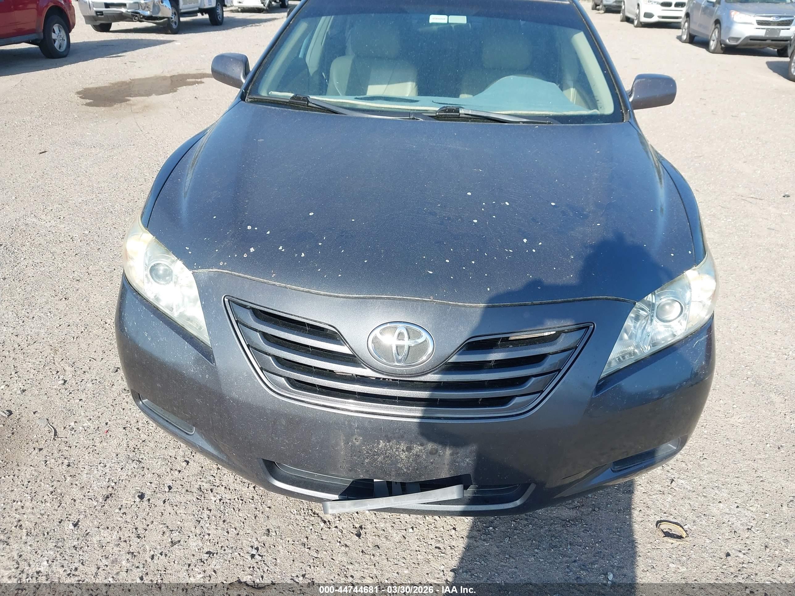 TOYOTA CAMRY image 6