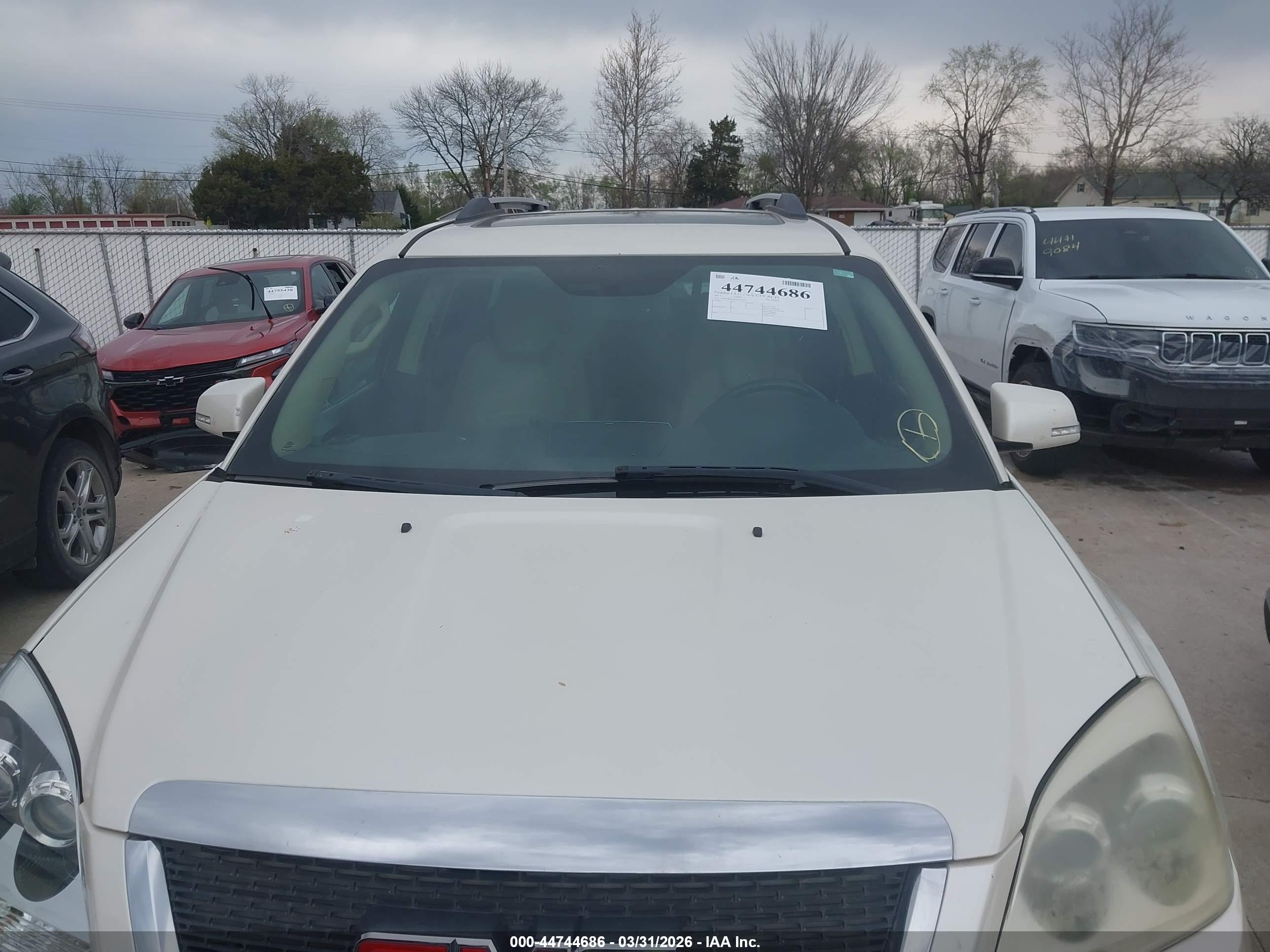 GMC ACADIA image 6