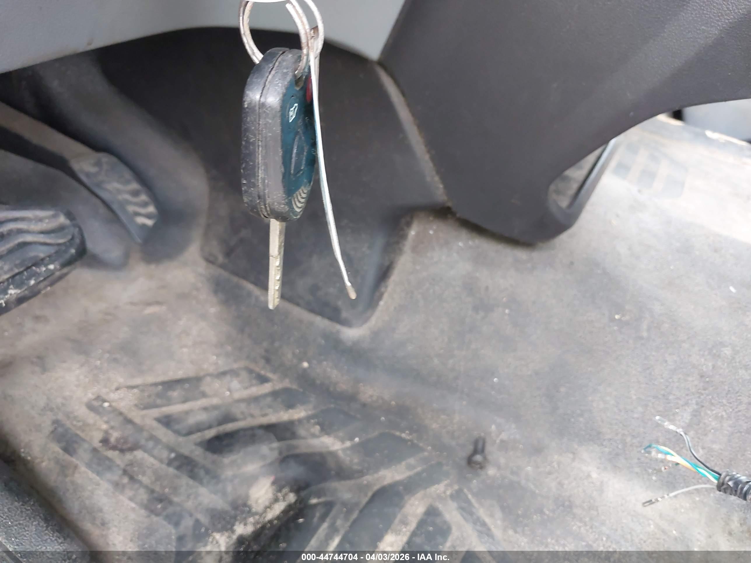 FORD TRANSIT-150 image 11