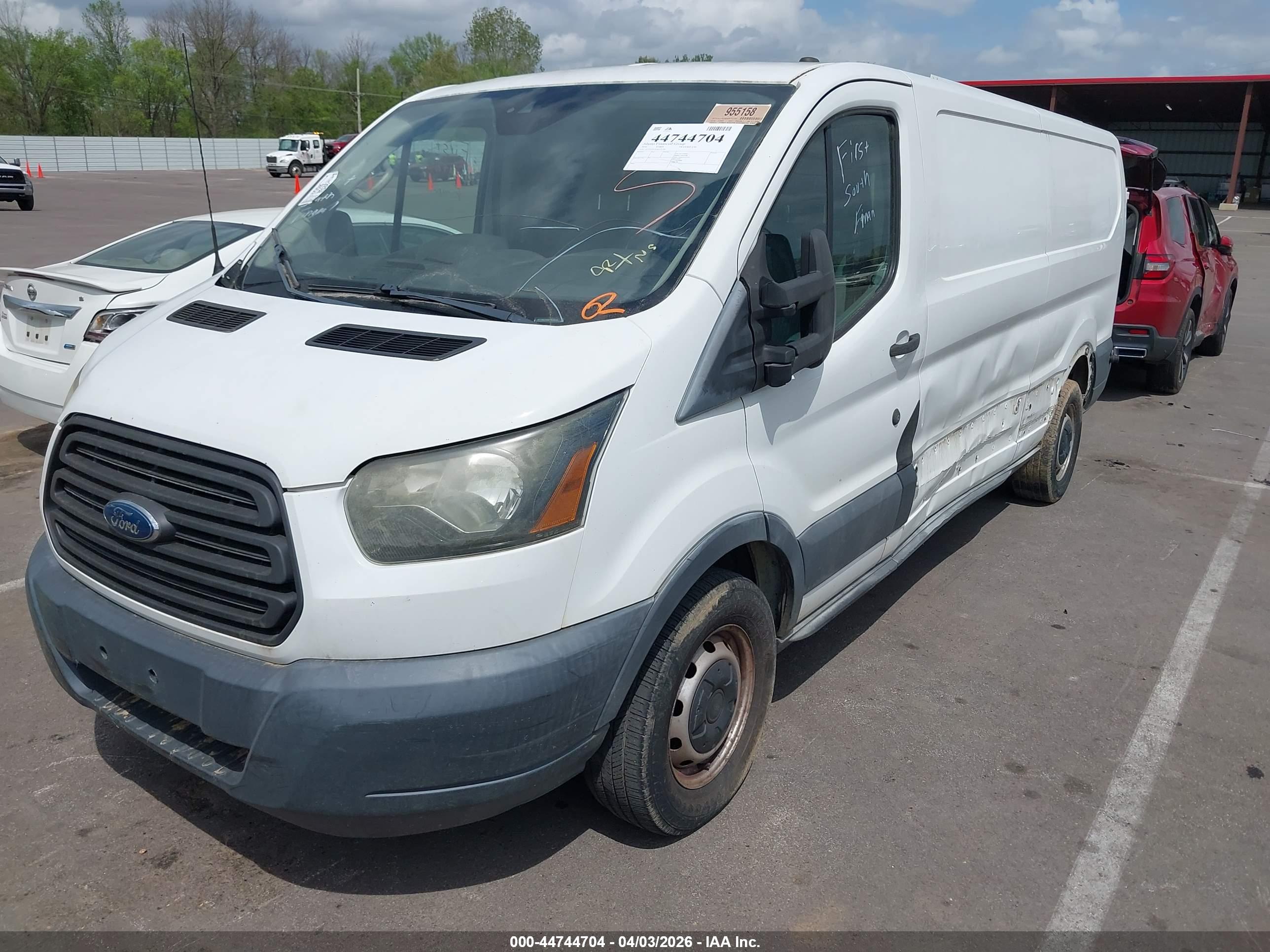 FORD TRANSIT-150 image 2