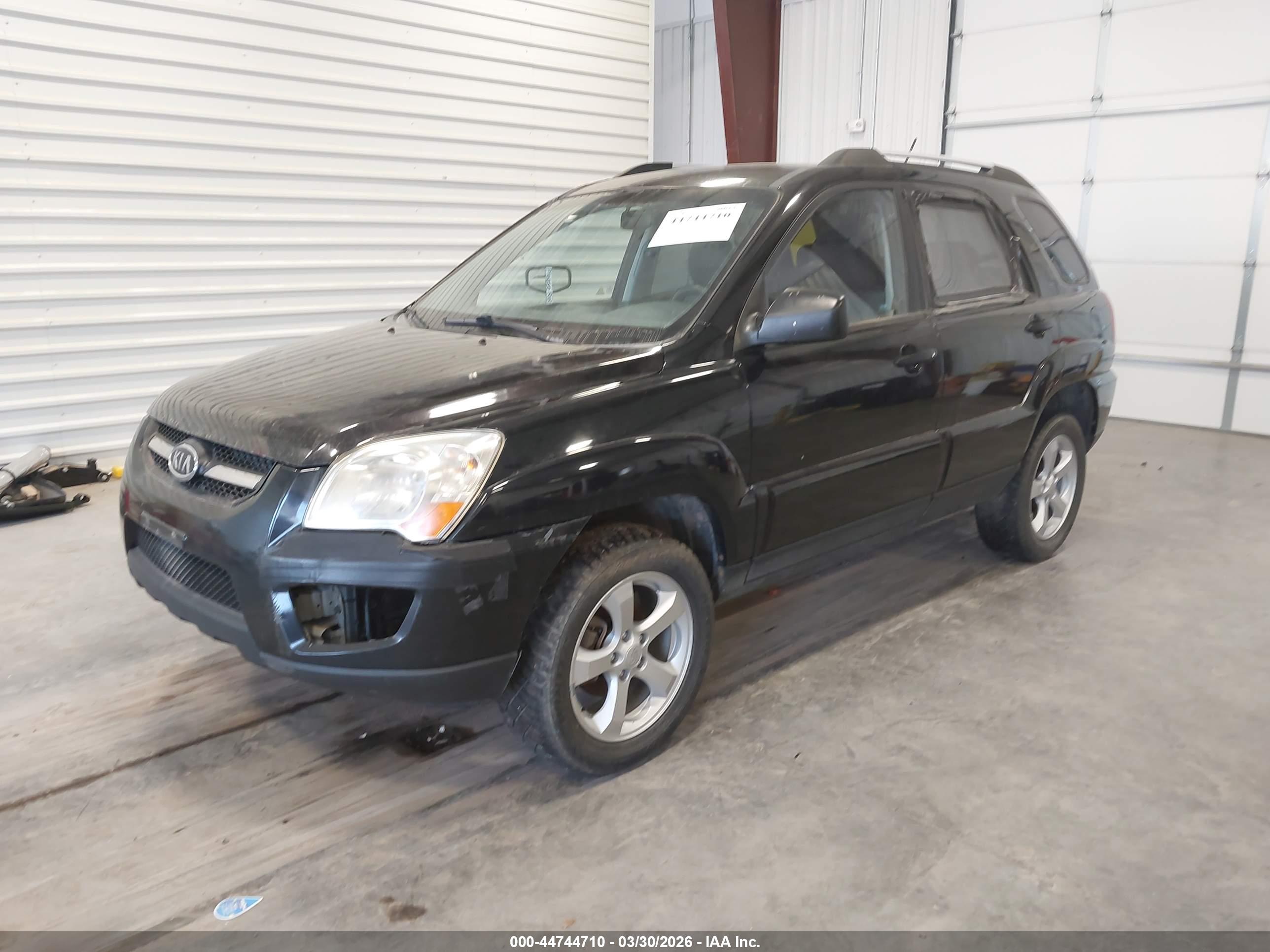 KIA SPORTAGE image 2