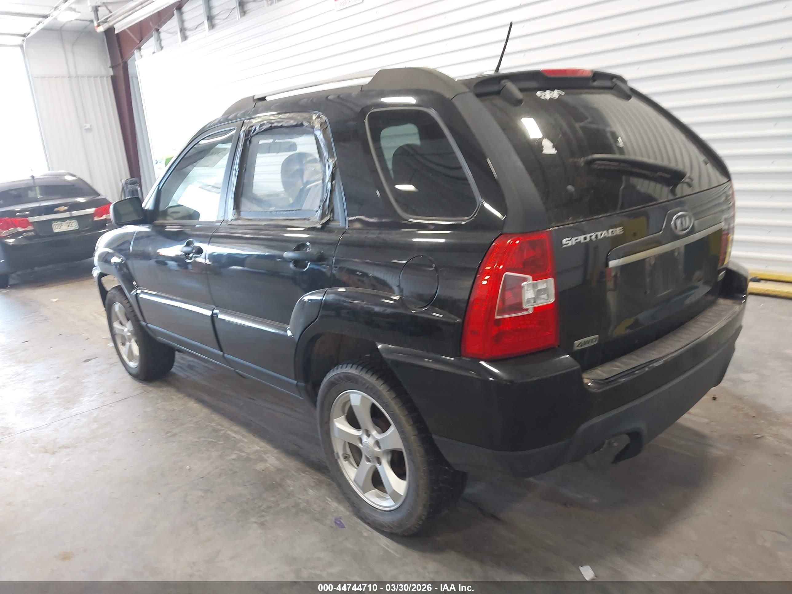 KIA SPORTAGE image 3