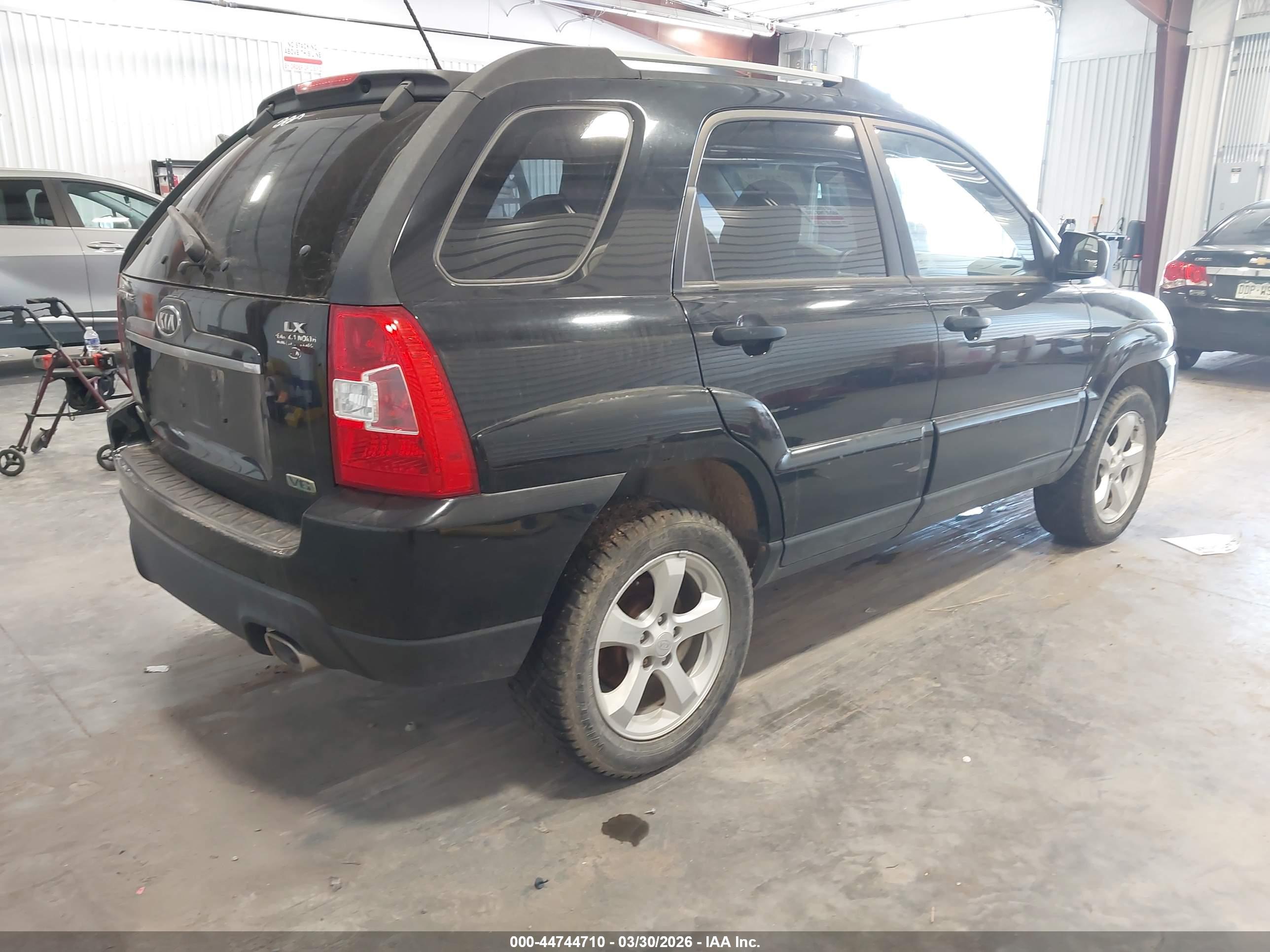 KIA SPORTAGE image 4